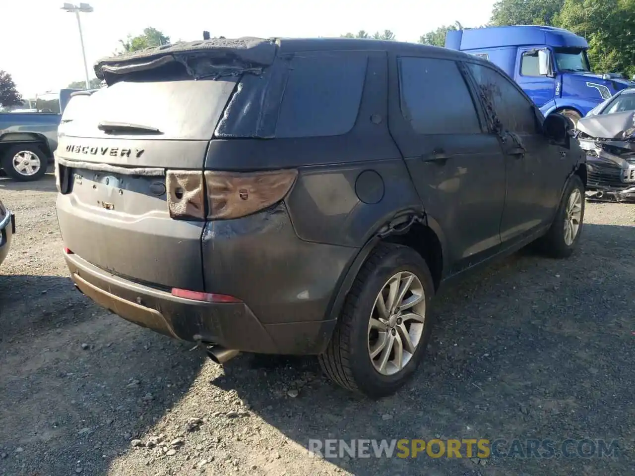 4 Photograph of a damaged car SALCR2FX6KH787634 LAND ROVER DISCOVERY 2019