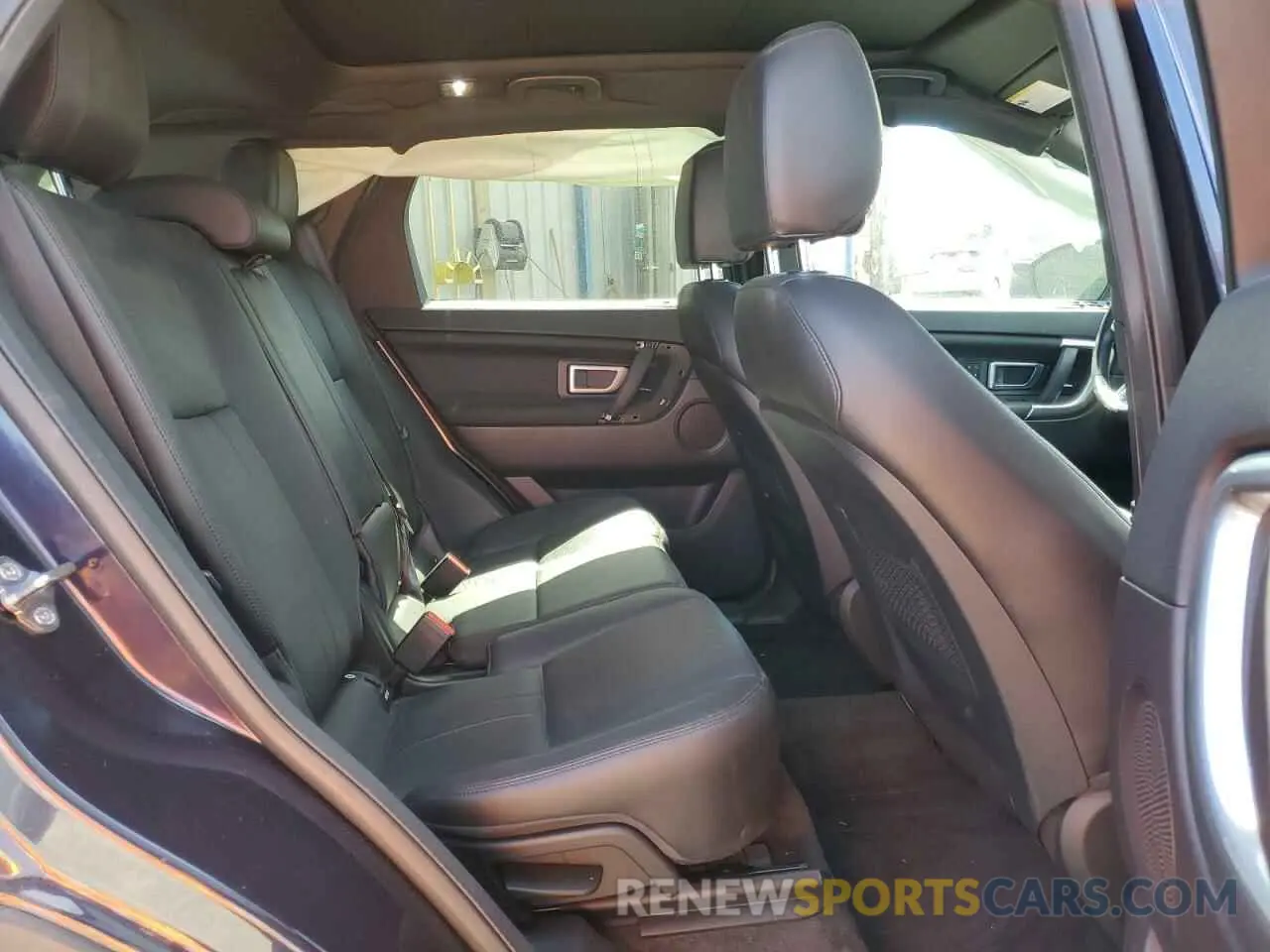 10 Photograph of a damaged car SALCR2FX6KH804321 LAND ROVER DISCOVERY 2019