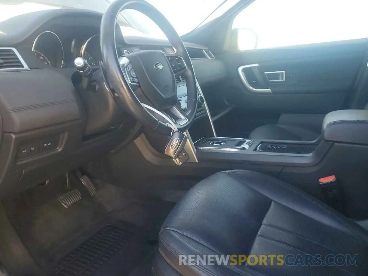 7 Photograph of a damaged car SALCR2FX6KH804321 LAND ROVER DISCOVERY 2019