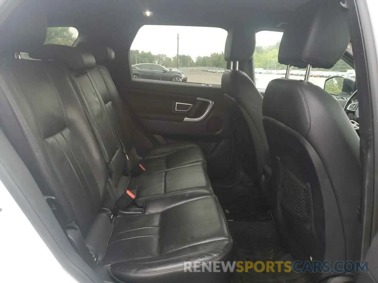 11 Photograph of a damaged car SALCR2FX7KH781471 LAND ROVER DISCOVERY 2019