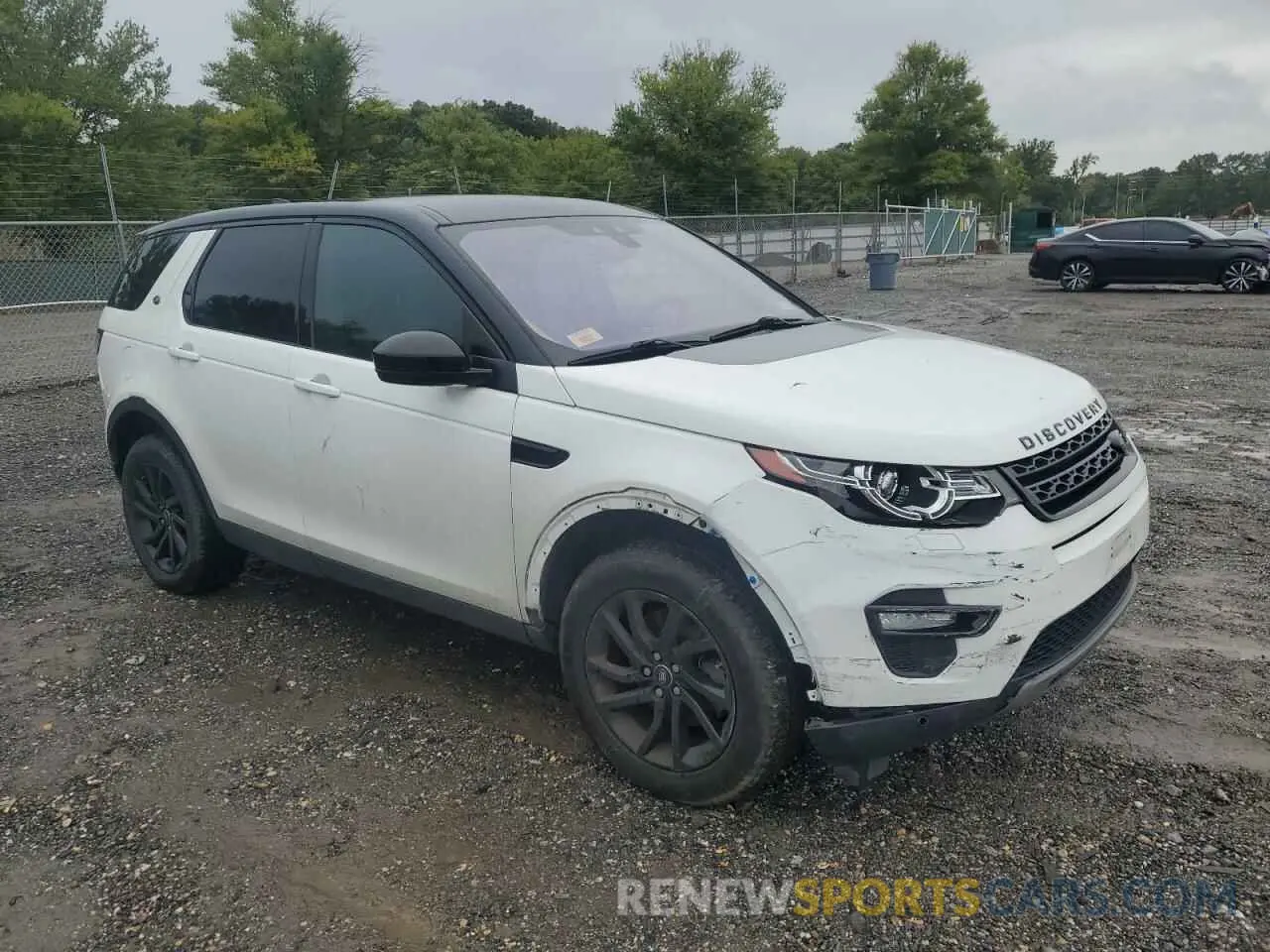 4 Photograph of a damaged car SALCR2FX7KH781471 LAND ROVER DISCOVERY 2019