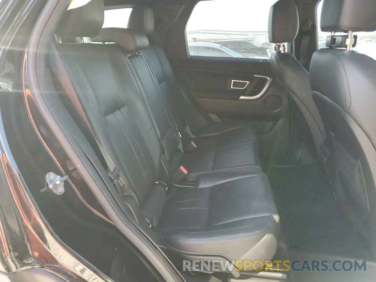 11 Photograph of a damaged car SALCR2FX7KH814050 LAND ROVER DISCOVERY 2019