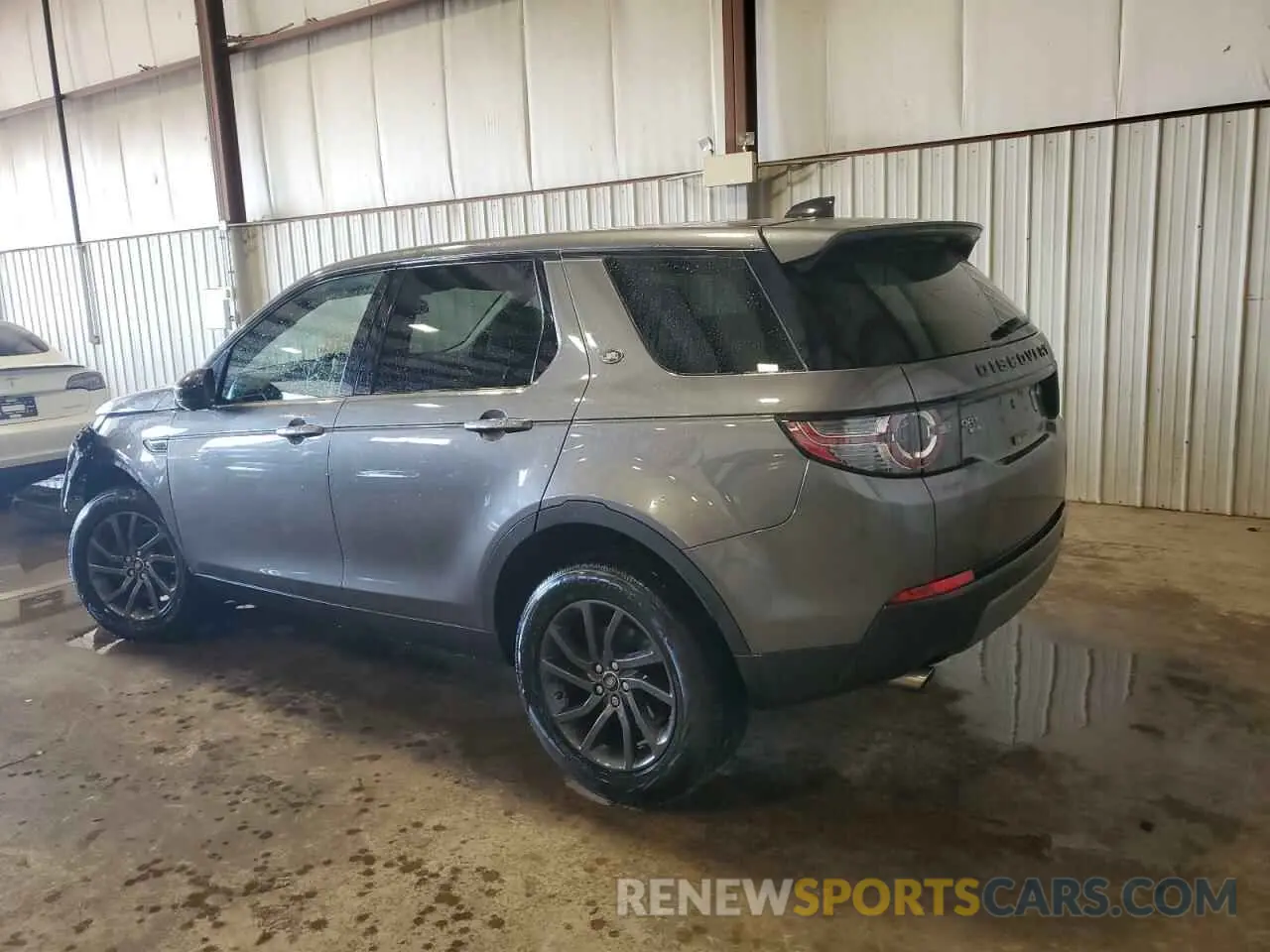 2 Photograph of a damaged car SALCR2FX8KH814381 LAND ROVER DISCOVERY 2019