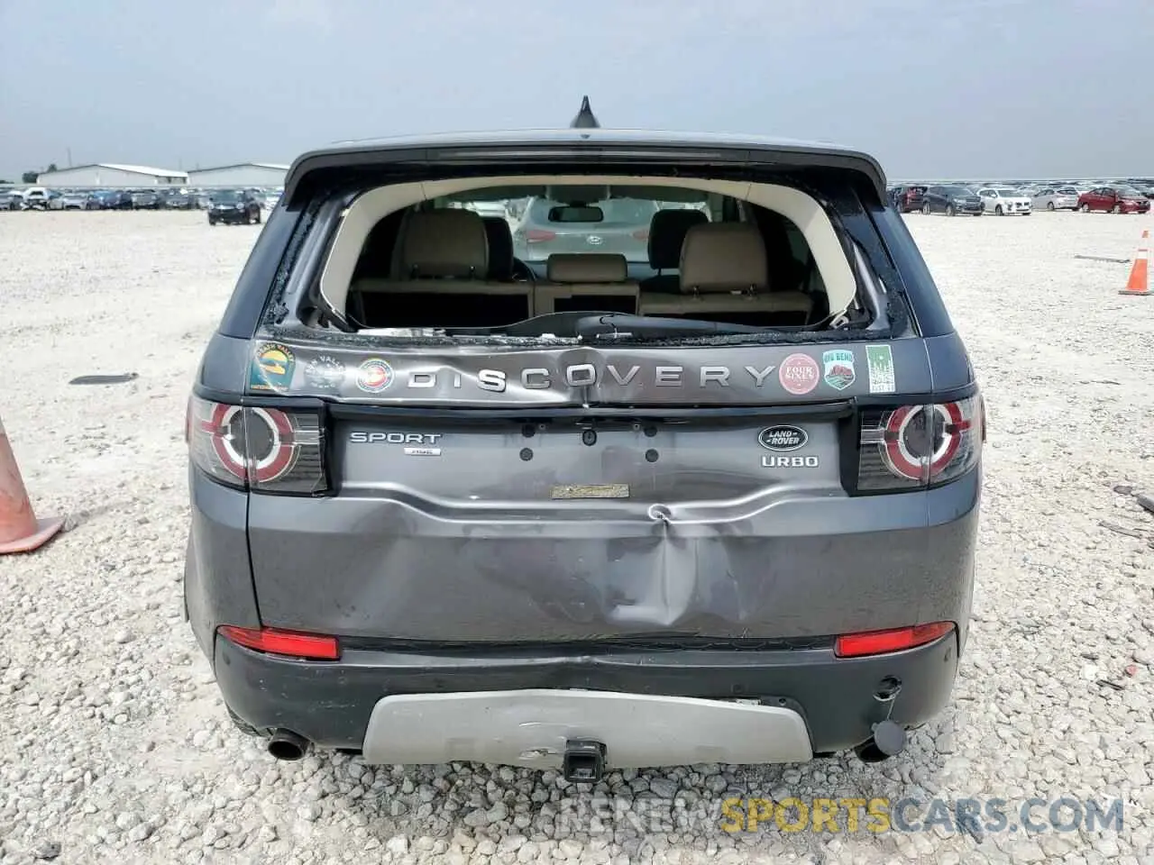 6 Photograph of a damaged car SALCR2FX9KH810534 LAND ROVER DISCOVERY 2019