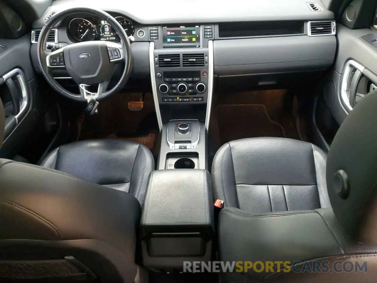 8 Photograph of a damaged car SALCR2FXXKH800708 LAND ROVER DISCOVERY 2019