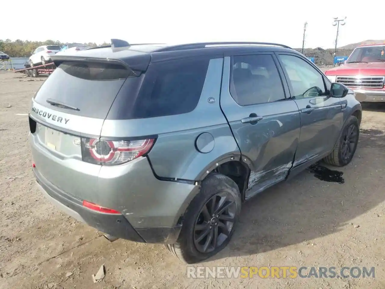 4 Photograph of a damaged car SALCR2FXXKH806783 LAND ROVER DISCOVERY 2019