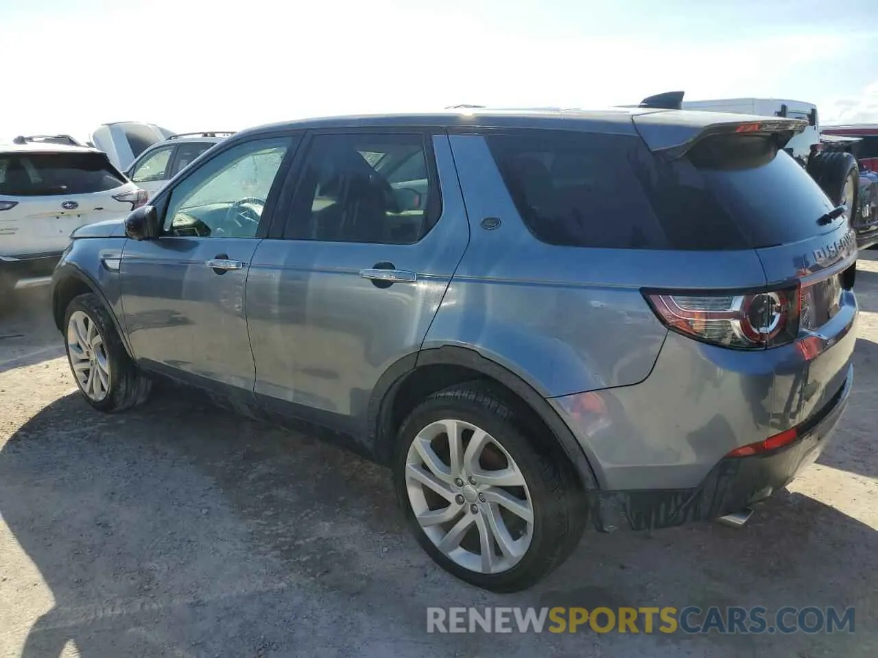 2 Photograph of a damaged car SALCT2FX5KH794401 LAND ROVER DISCOVERY 2019