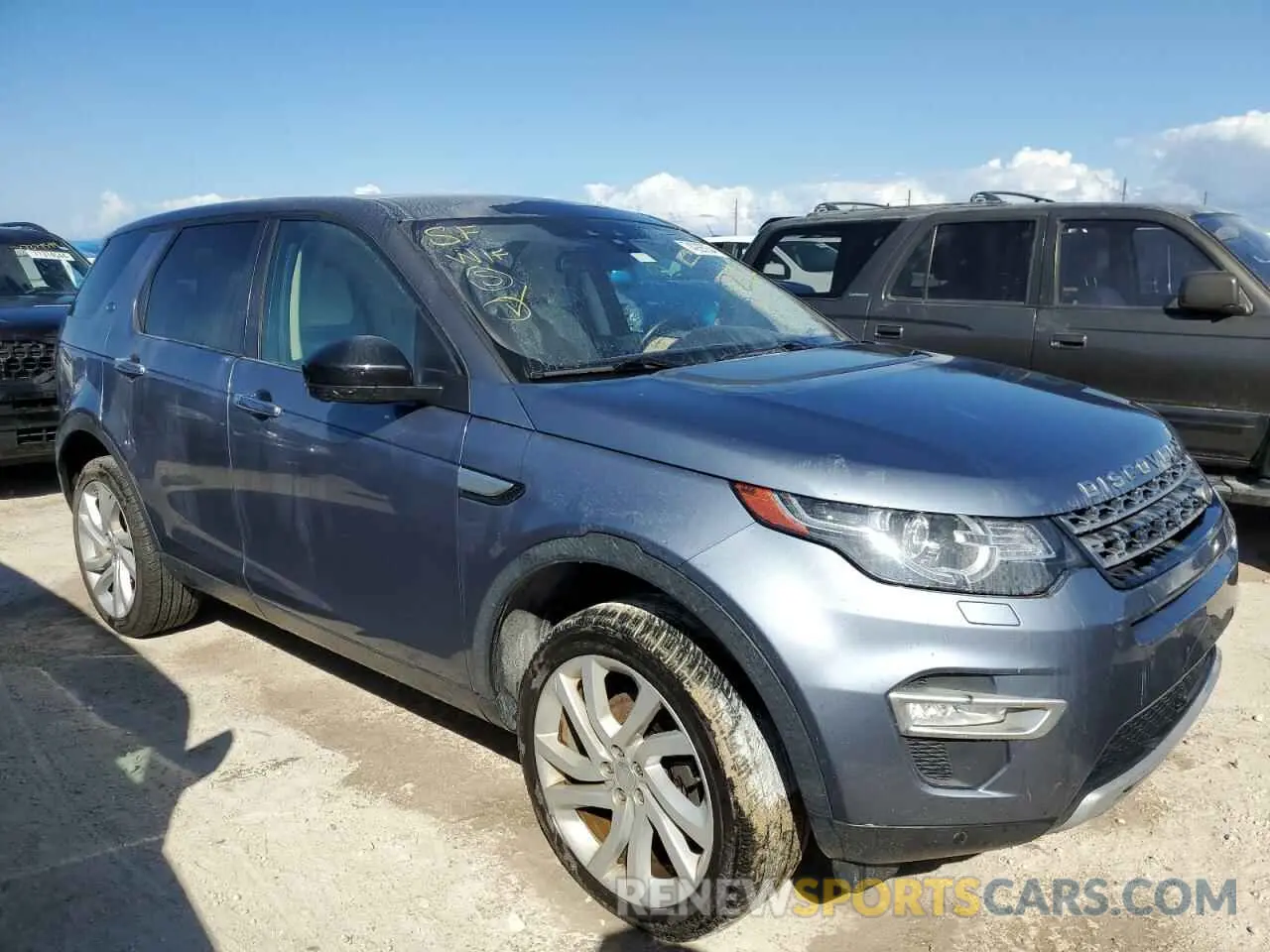 4 Photograph of a damaged car SALCT2FX5KH794401 LAND ROVER DISCOVERY 2019