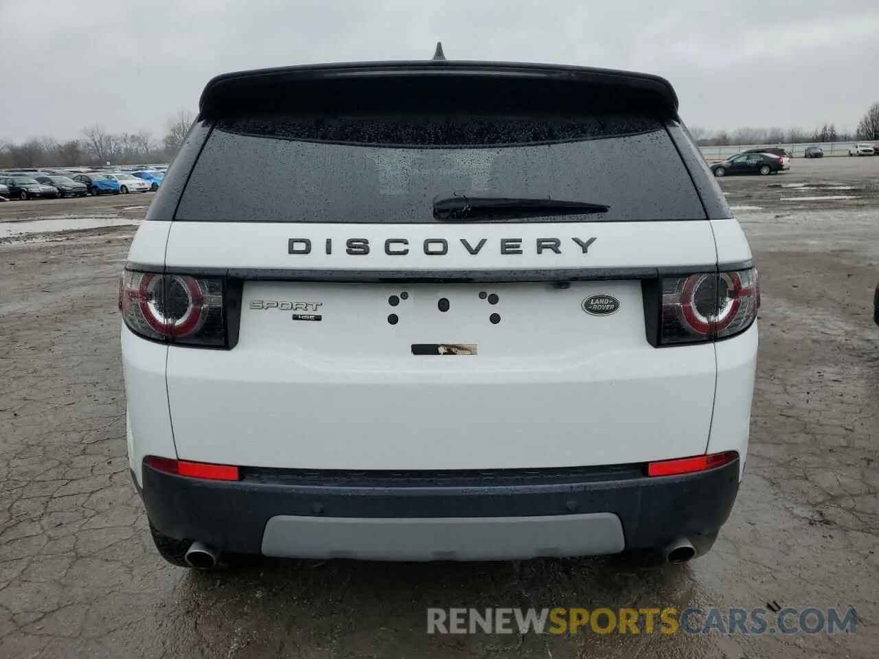 6 Photograph of a damaged car SALCT2FX5KH803386 LAND ROVER DISCOVERY 2019