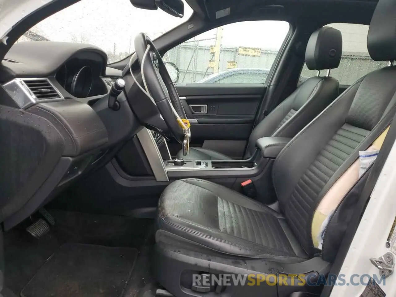 7 Photograph of a damaged car SALCT2FX5KH803386 LAND ROVER DISCOVERY 2019