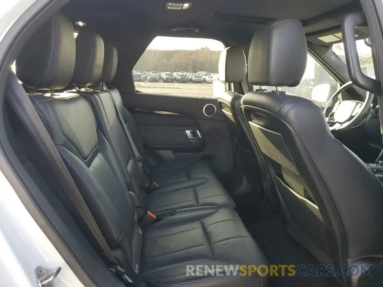11 Photograph of a damaged car SALRG2RK6K2414449 LAND ROVER DISCOVERY 2019
