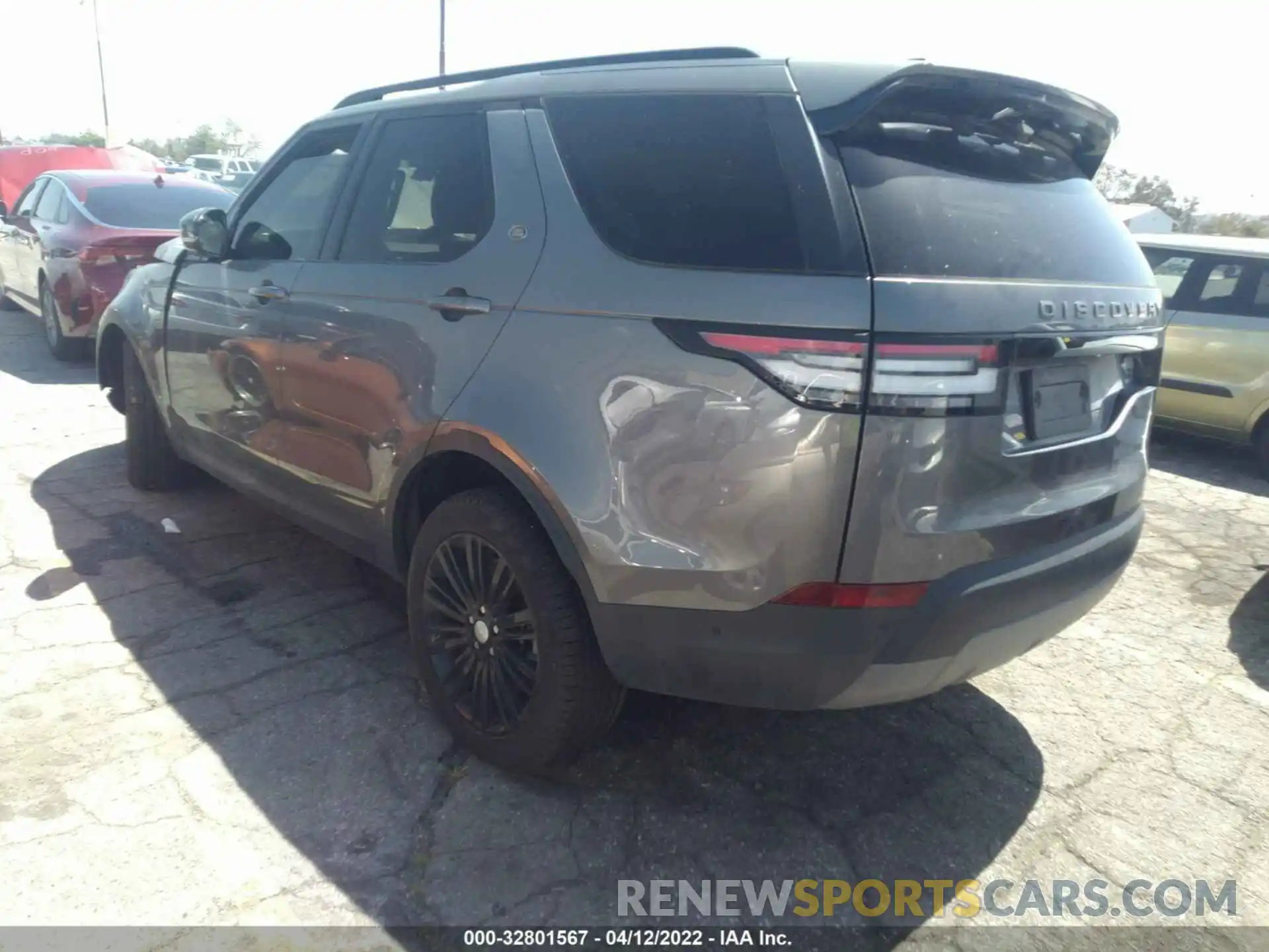 3 Photograph of a damaged car SALRG2RV0KA087658 LAND ROVER DISCOVERY 2019