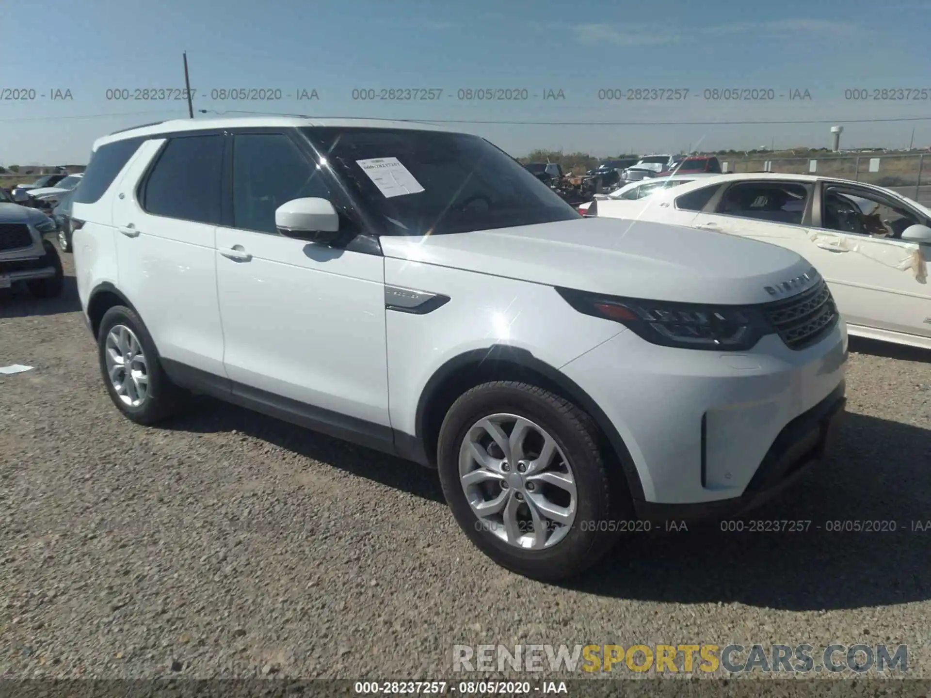 1 Photograph of a damaged car SALRG2RV0KA094268 LAND ROVER DISCOVERY 2019