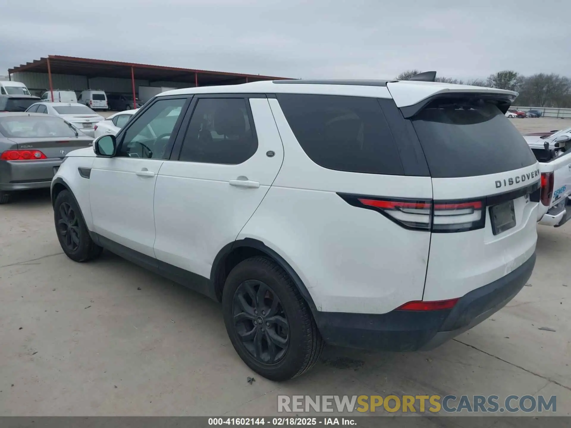 3 Photograph of a damaged car SALRG2RV1KA095610 LAND ROVER DISCOVERY 2019