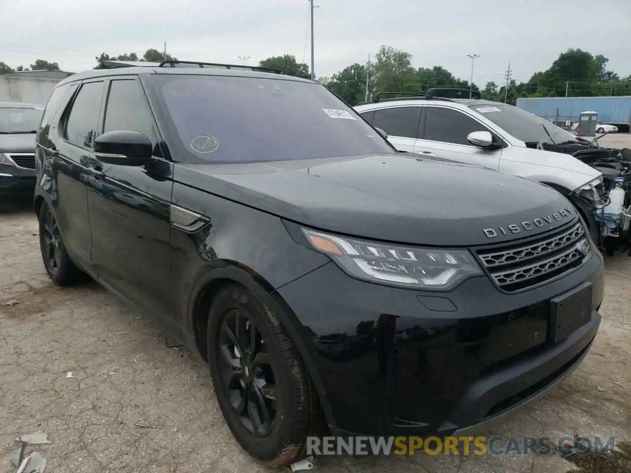 1 Photograph of a damaged car SALRG2RV2KA082820 LAND ROVER DISCOVERY 2019