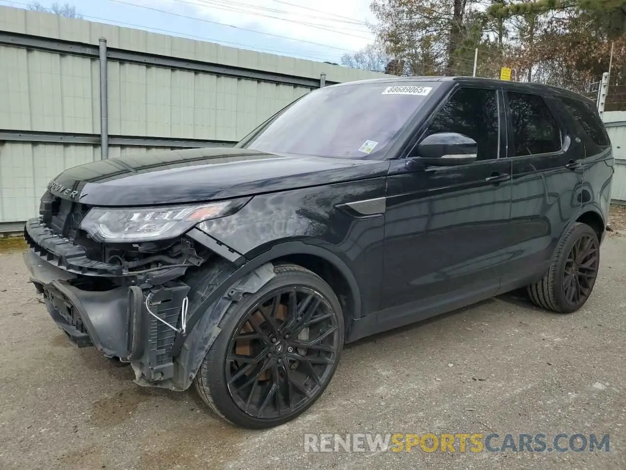 1 Photograph of a damaged car SALRG2RV2KA094255 LAND ROVER DISCOVERY 2019