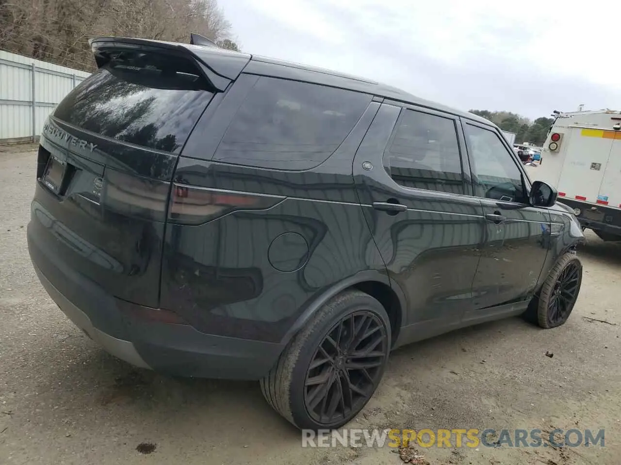 3 Photograph of a damaged car SALRG2RV2KA094255 LAND ROVER DISCOVERY 2019
