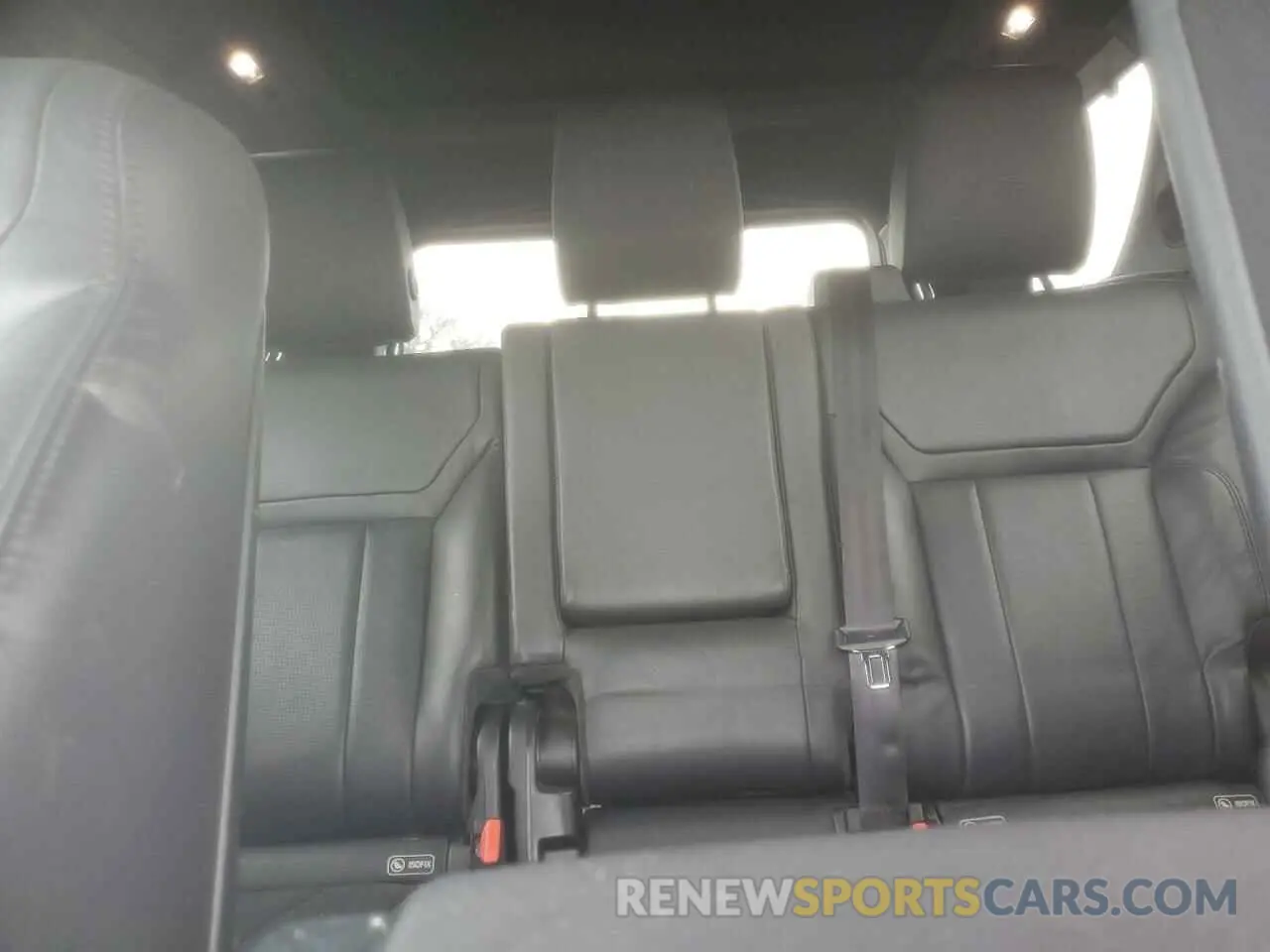 10 Photograph of a damaged car SALRG2RV3KA094622 LAND ROVER DISCOVERY 2019