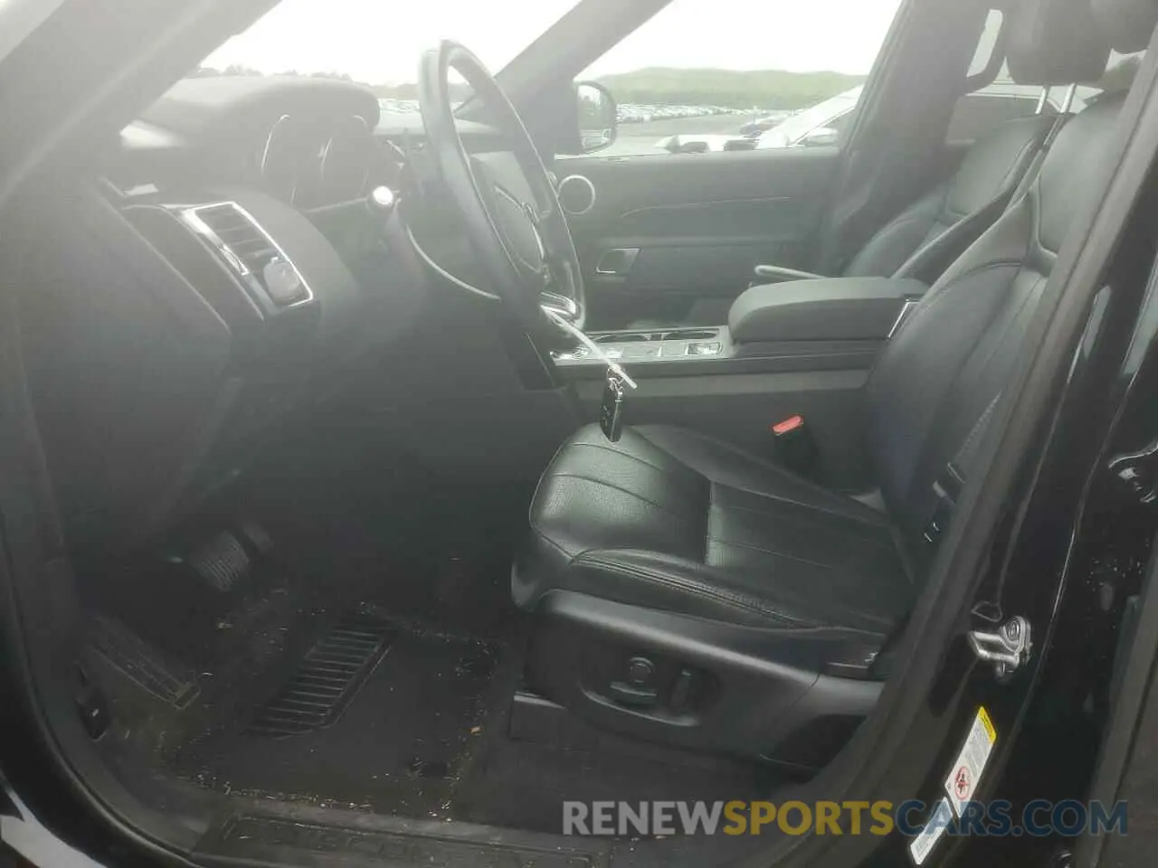 7 Photograph of a damaged car SALRG2RV3KA094622 LAND ROVER DISCOVERY 2019