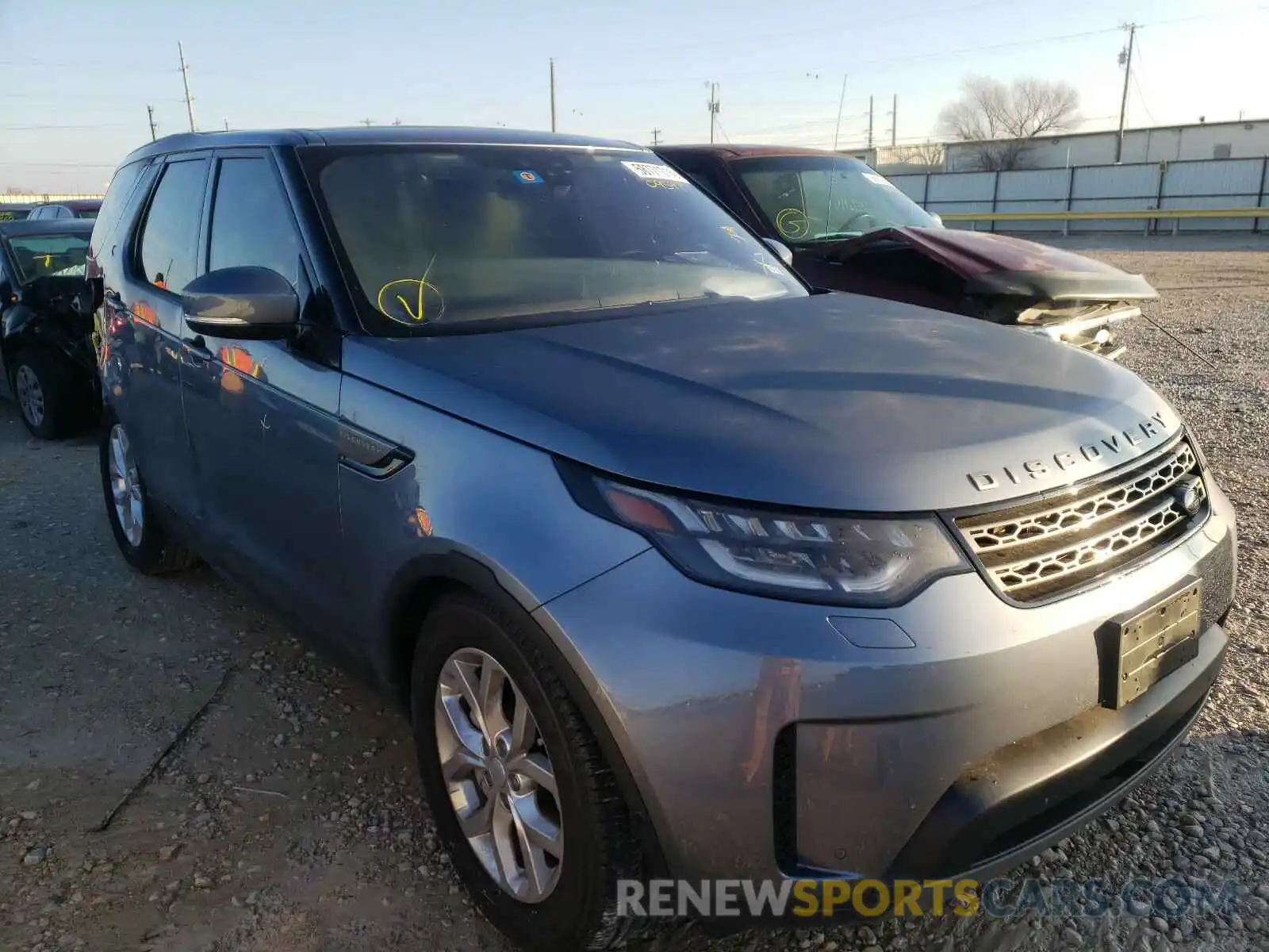 1 Photograph of a damaged car SALRG2RV3KA095477 LAND ROVER DISCOVERY 2019