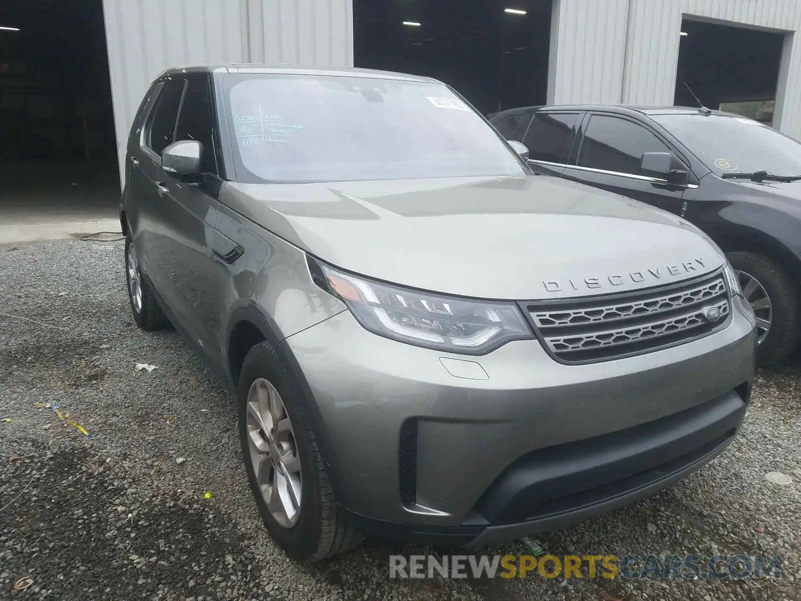 1 Photograph of a damaged car SALRG2RV5KA094363 LAND ROVER DISCOVERY 2019