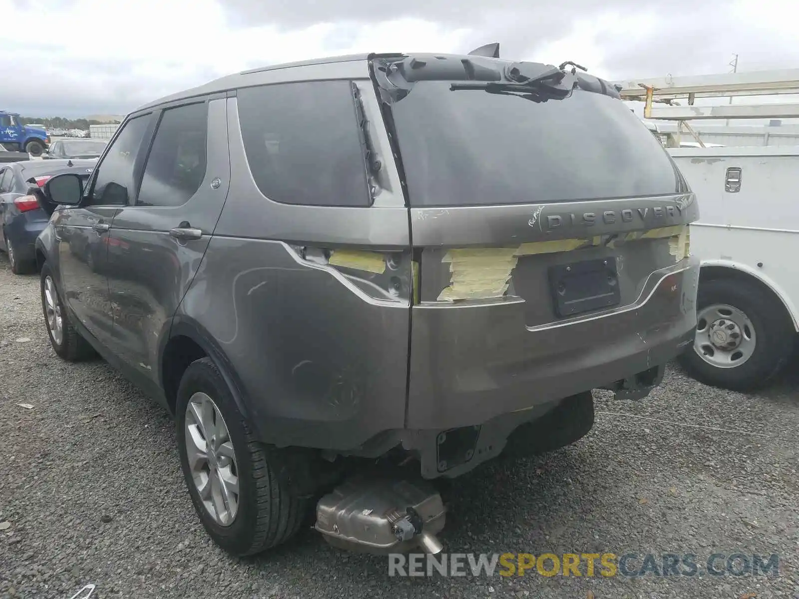 3 Photograph of a damaged car SALRG2RV5KA094363 LAND ROVER DISCOVERY 2019