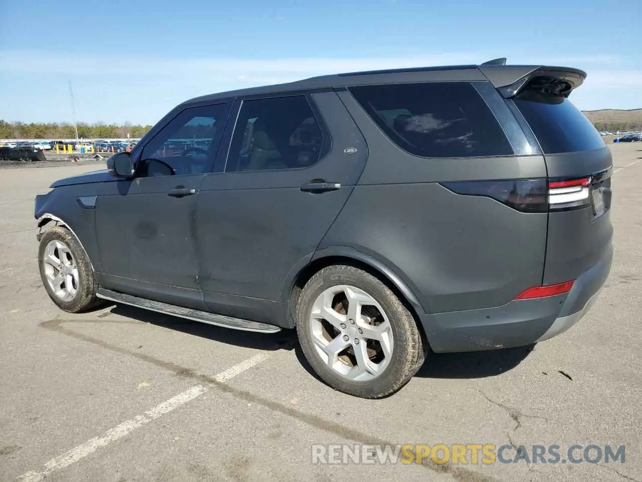 2 Photograph of a damaged car SALRG2RV6K2401047 LAND ROVER DISCOVERY 2019