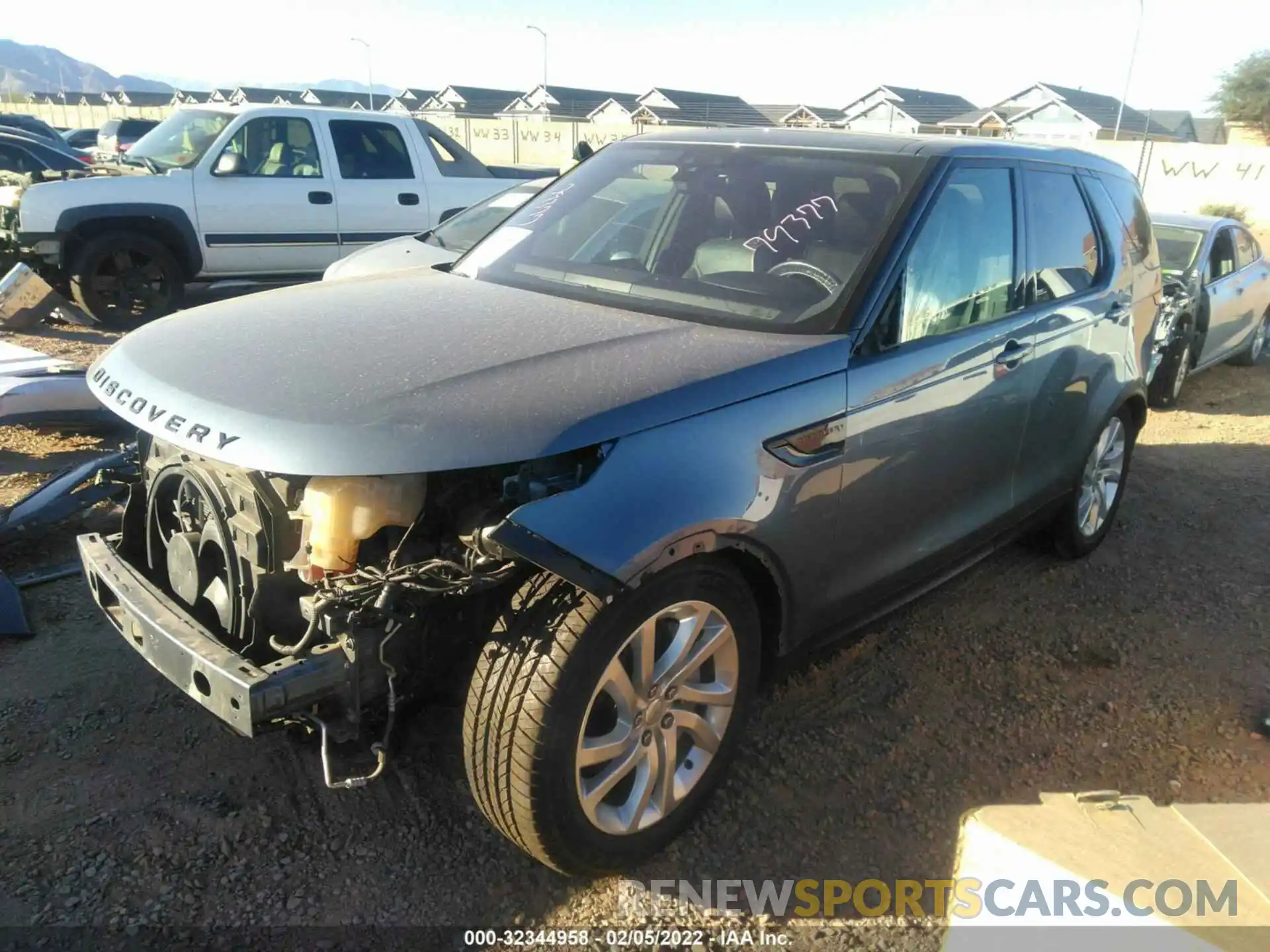 2 Photograph of a damaged car SALRG2RV6K2403977 LAND ROVER DISCOVERY 2019