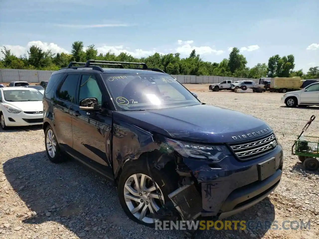 1 Photograph of a damaged car SALRG2RV6KA094811 LAND ROVER DISCOVERY 2019