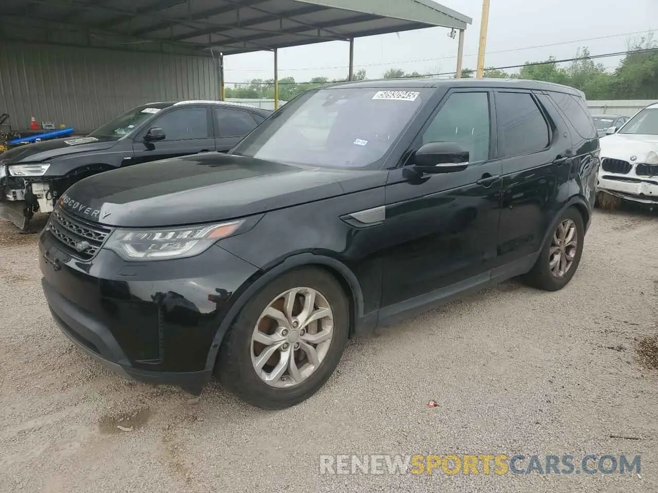1 Photograph of a damaged car SALRG2RV7KA096244 LAND ROVER DISCOVERY 2019