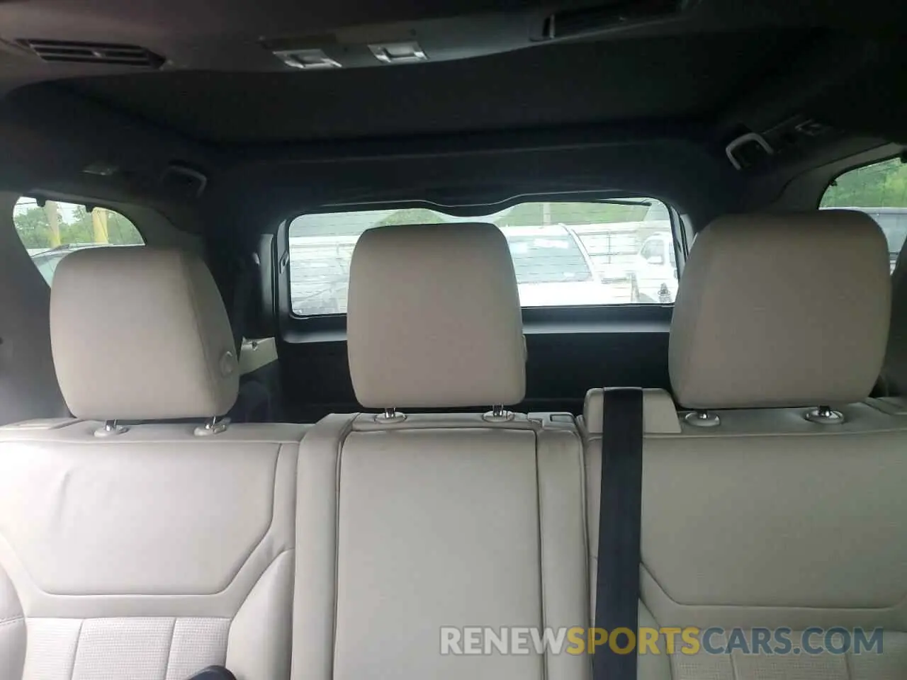 10 Photograph of a damaged car SALRG2RV7KA096244 LAND ROVER DISCOVERY 2019