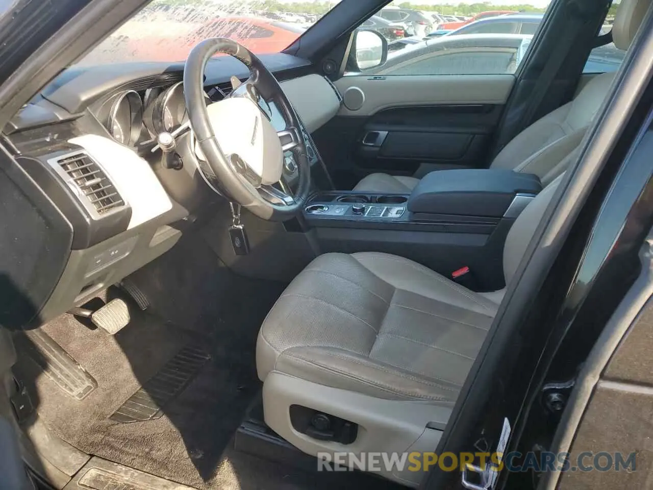 7 Photograph of a damaged car SALRG2RV7KA096244 LAND ROVER DISCOVERY 2019