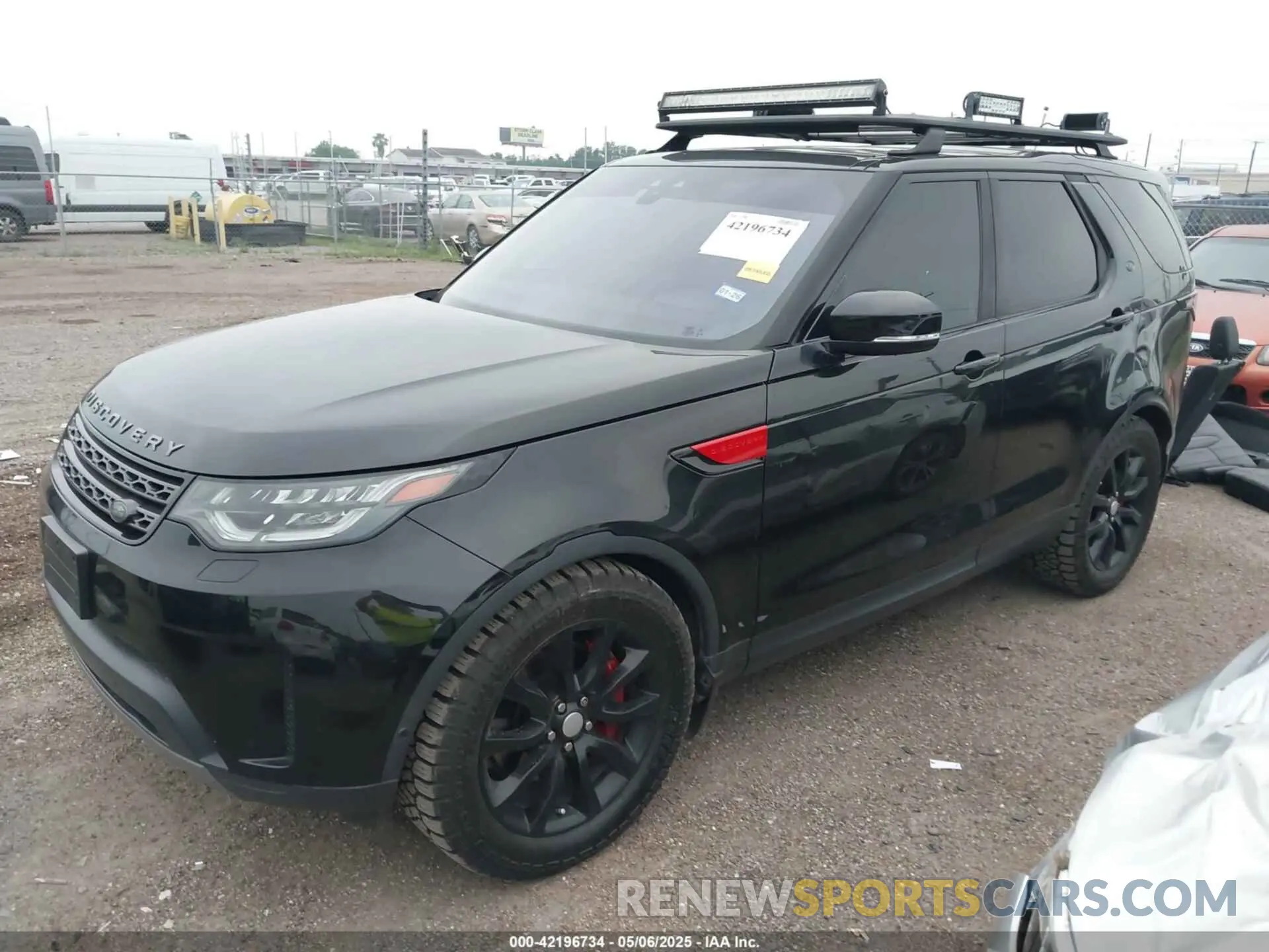 2 Photograph of a damaged car SALRG2RV9K2400992 LAND ROVER DISCOVERY 2019