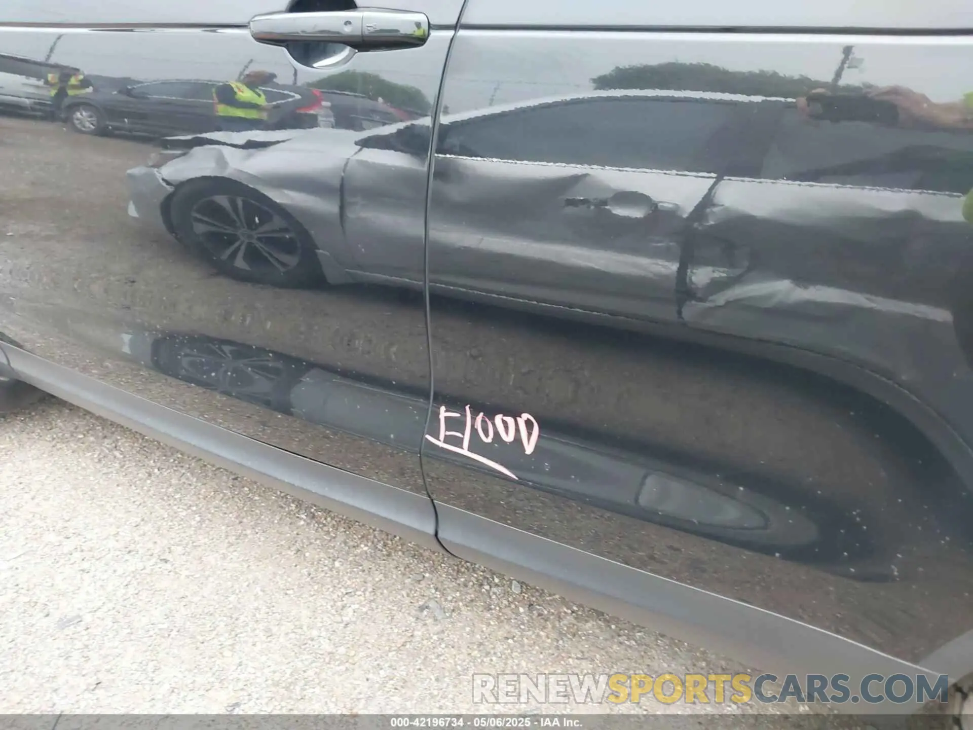 6 Photograph of a damaged car SALRG2RV9K2400992 LAND ROVER DISCOVERY 2019