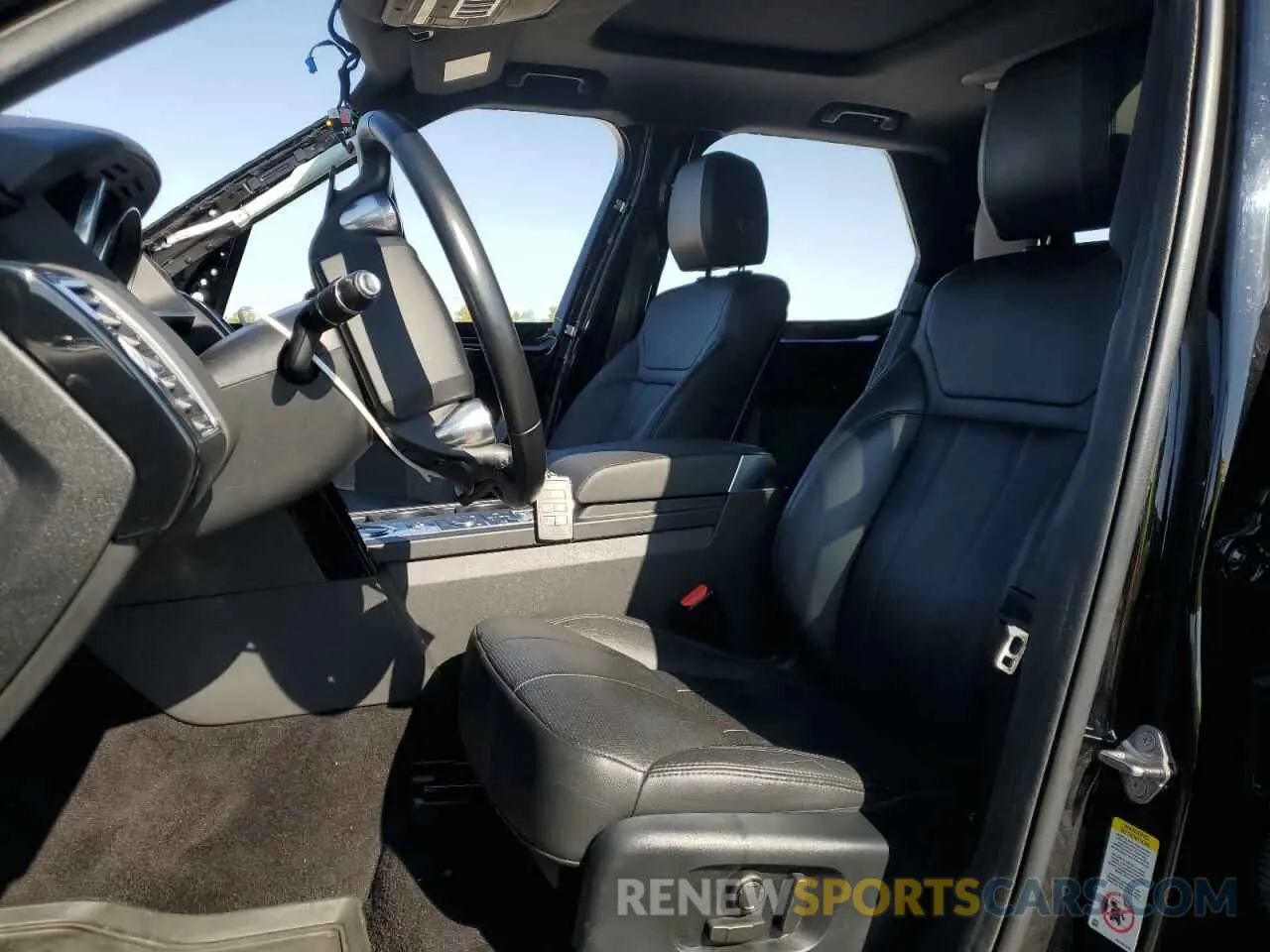 7 Photograph of a damaged car SALRG2RV9K2413967 LAND ROVER DISCOVERY 2019