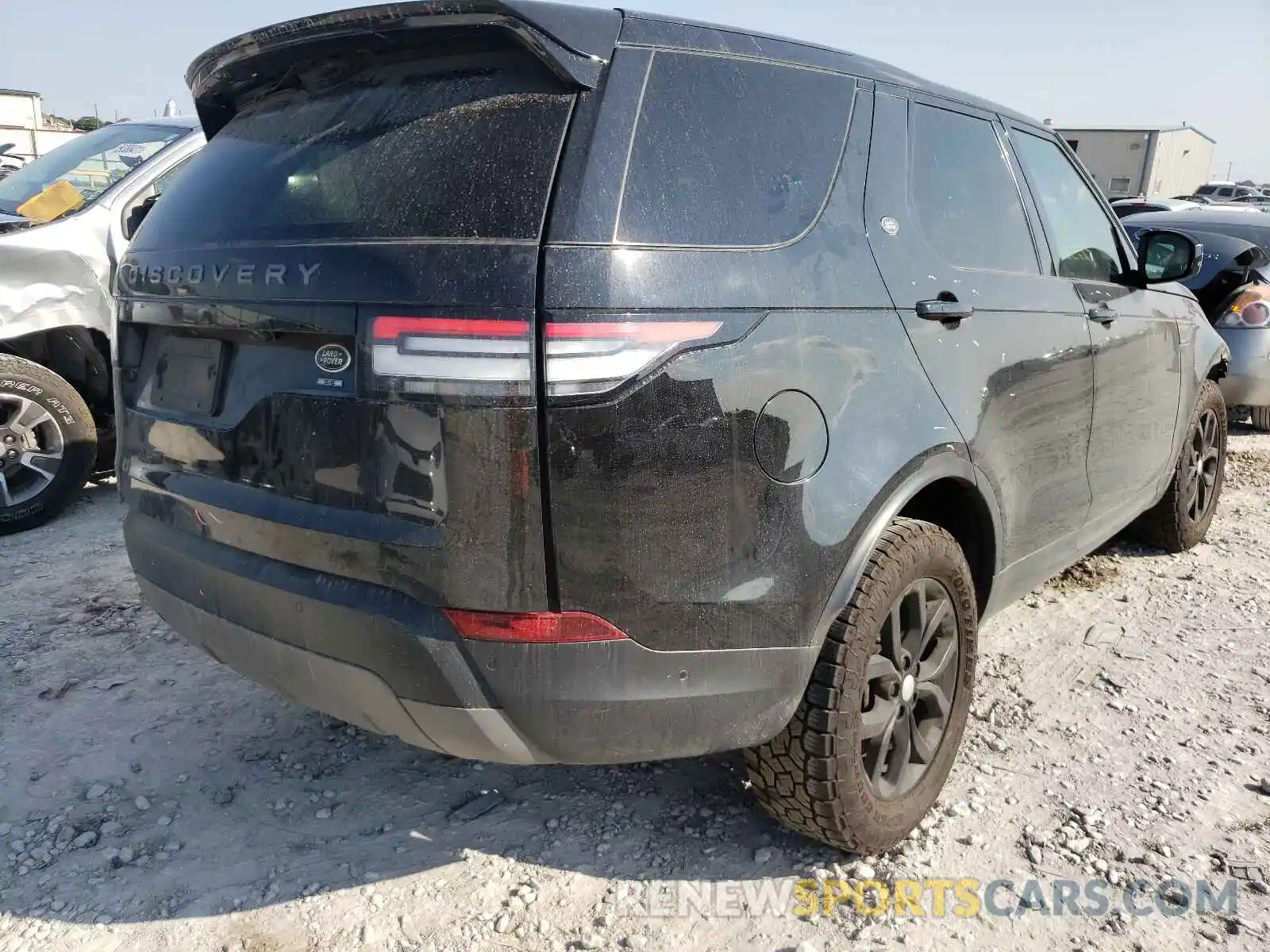 4 Photograph of a damaged car SALRG2RV9KA095368 LAND ROVER DISCOVERY 2019