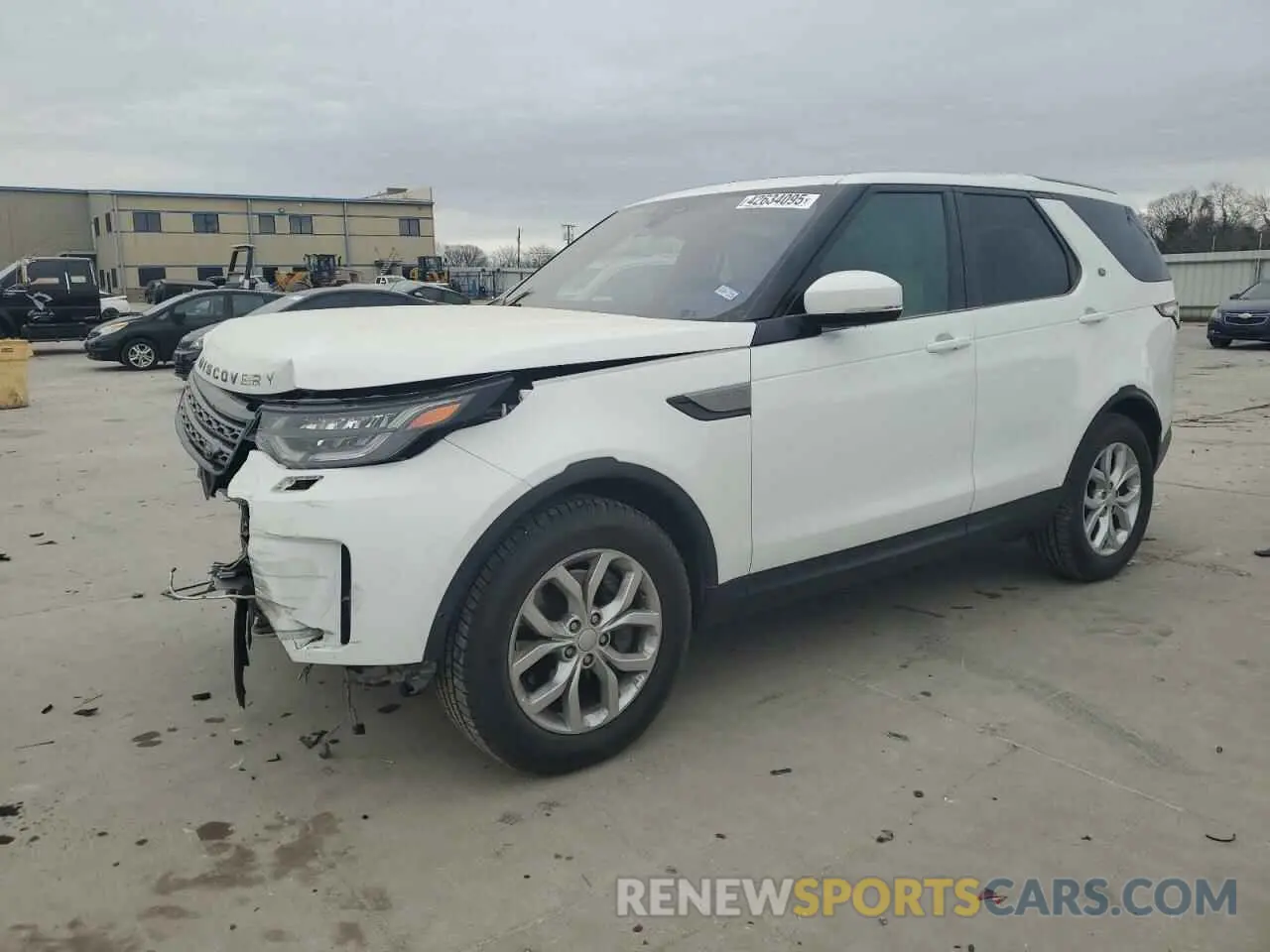 1 Photograph of a damaged car SALRG2RVXKA095038 LAND ROVER DISCOVERY 2019