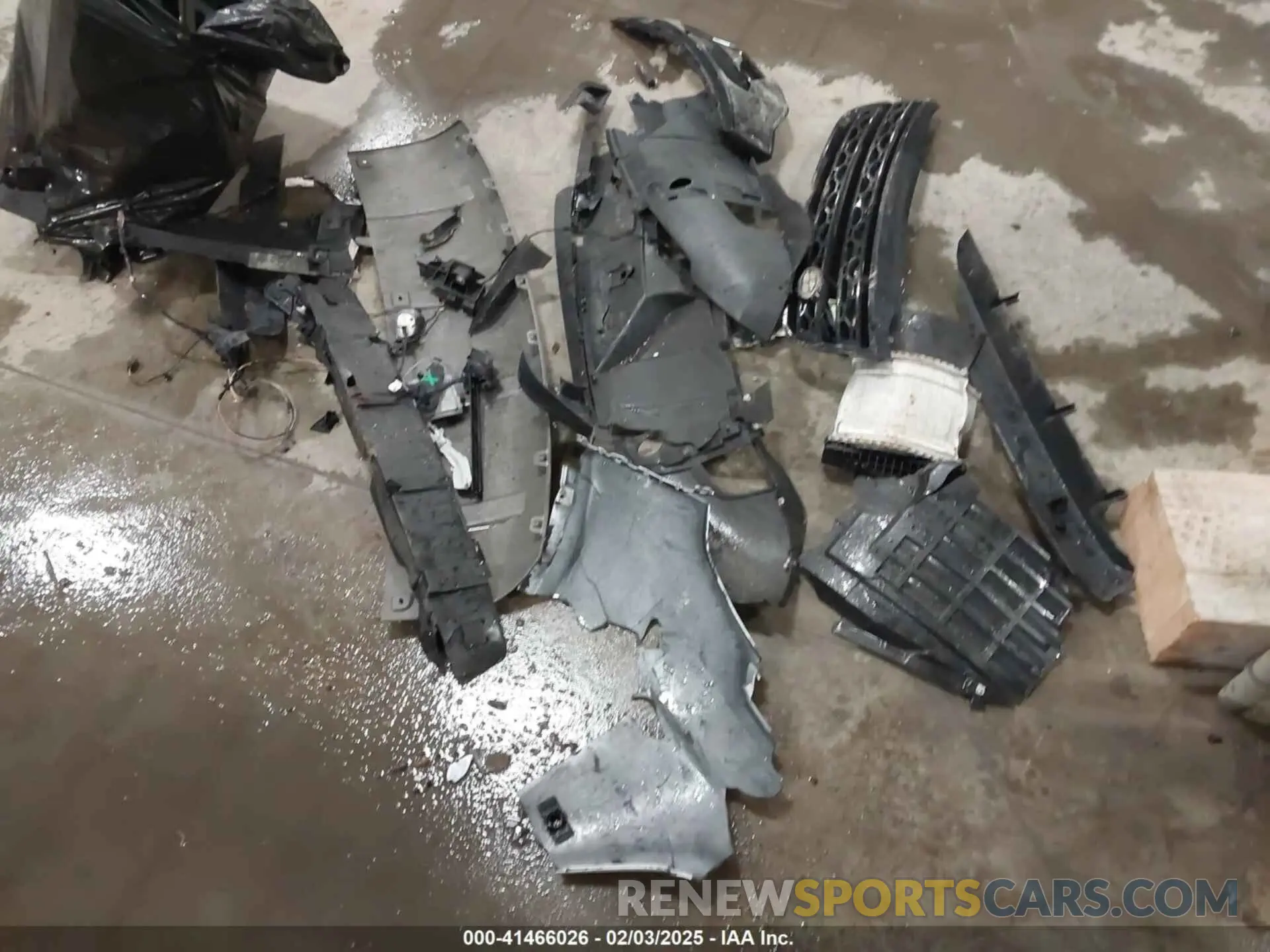 12 Photograph of a damaged car SALRR2RKXK2410737 LAND ROVER DISCOVERY 2019