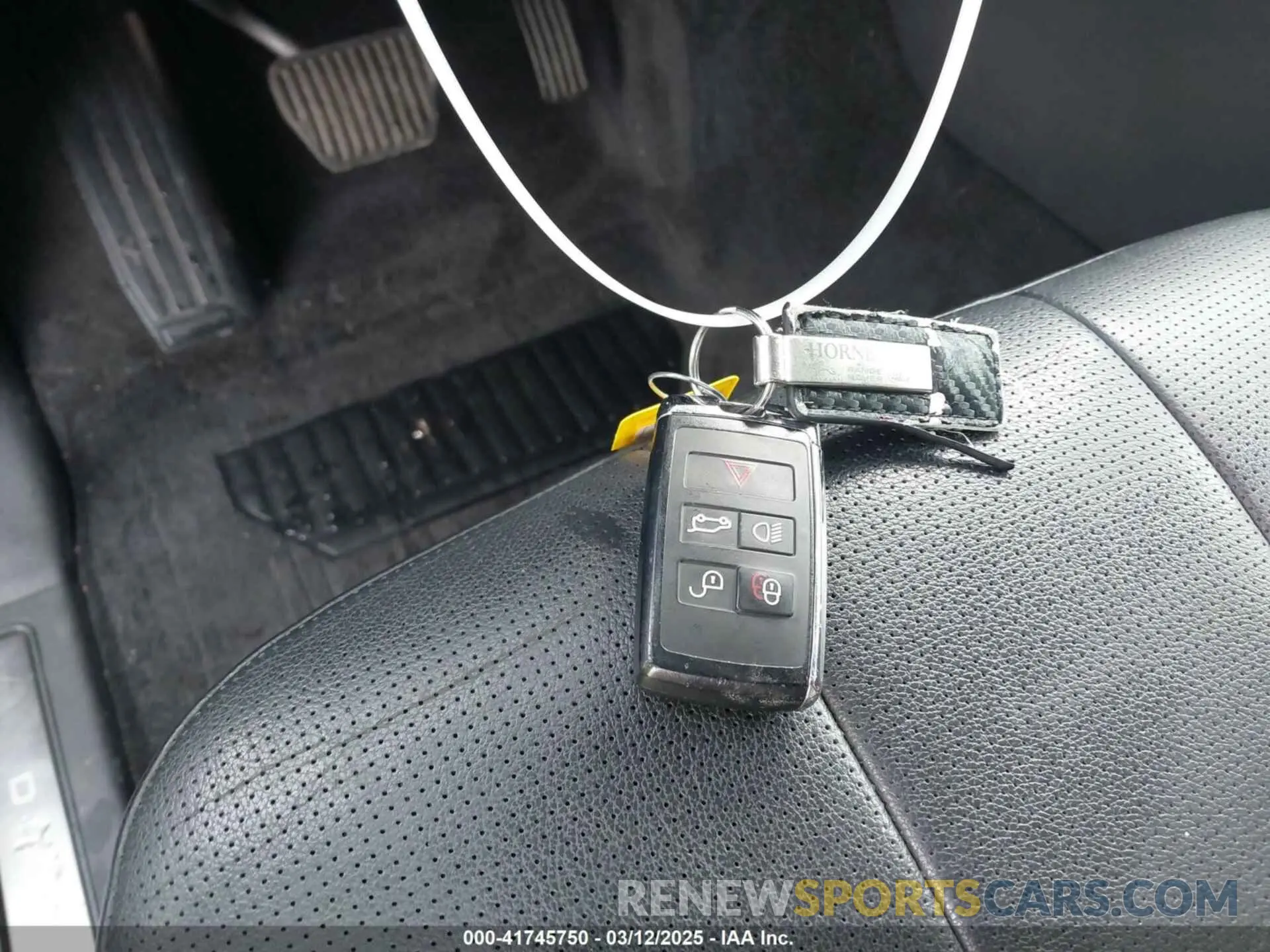11 Photograph of a damaged car SALRR2RV6K2407117 LAND ROVER DISCOVERY 2019