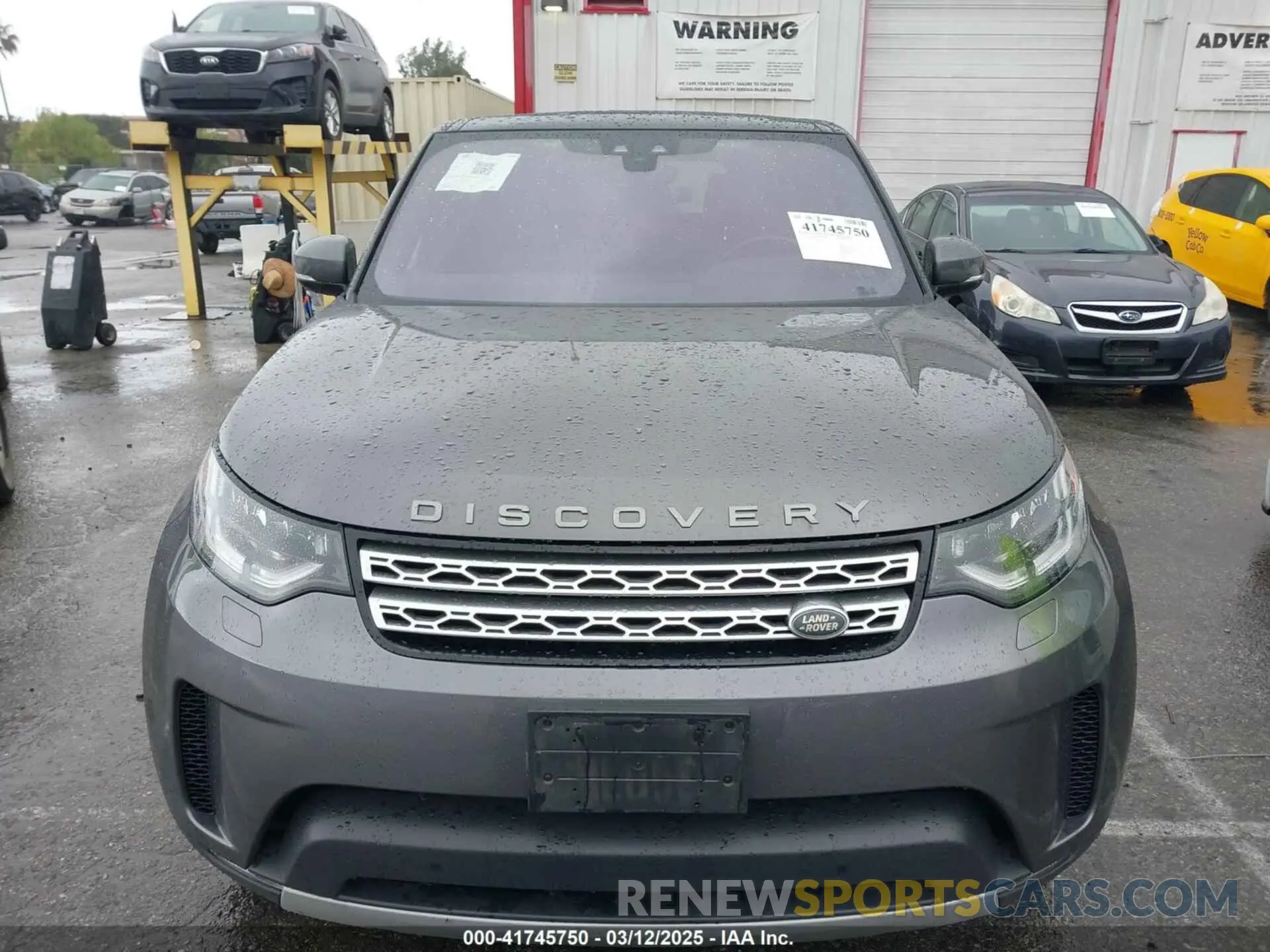 12 Photograph of a damaged car SALRR2RV6K2407117 LAND ROVER DISCOVERY 2019