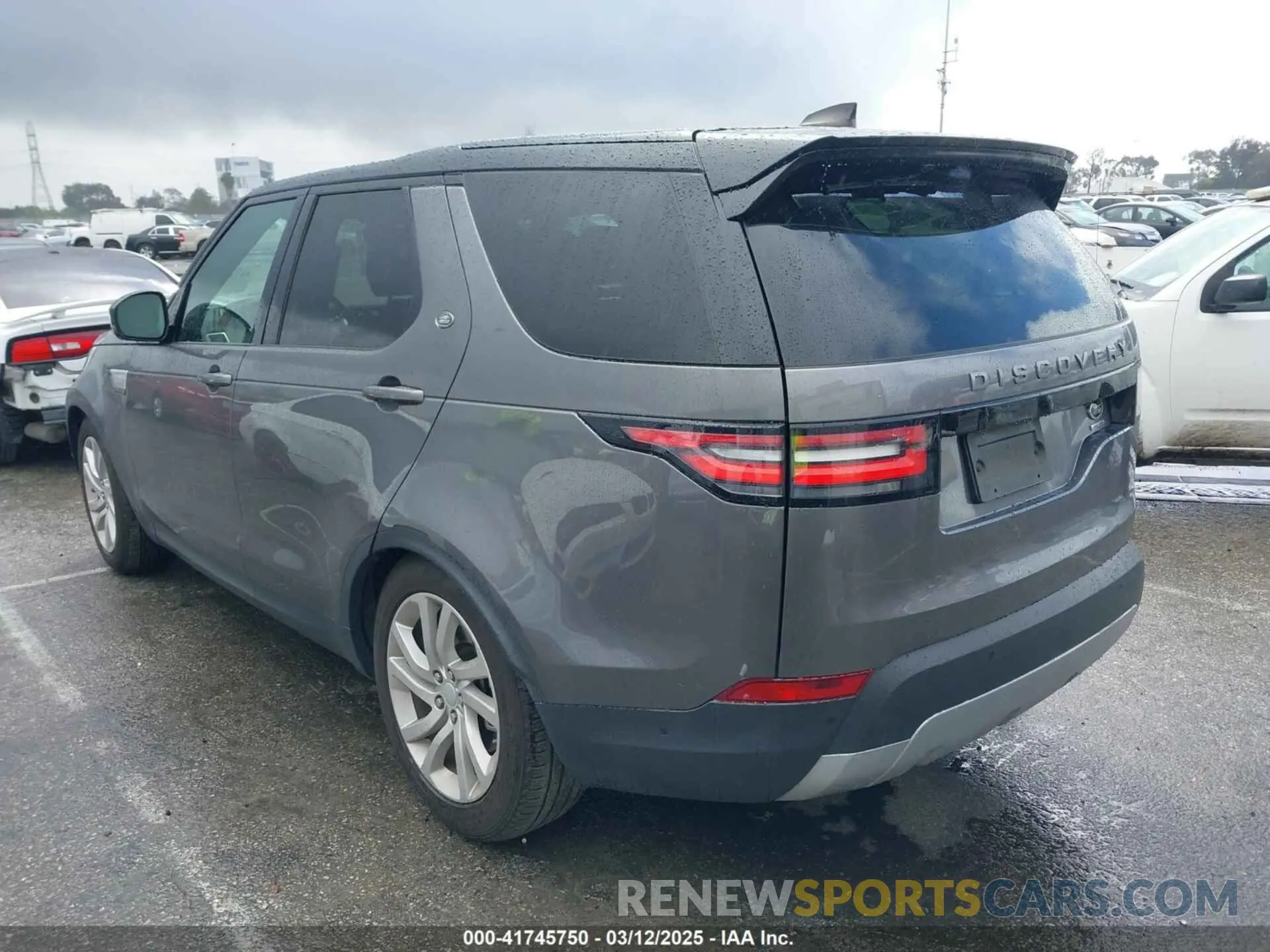 3 Photograph of a damaged car SALRR2RV6K2407117 LAND ROVER DISCOVERY 2019