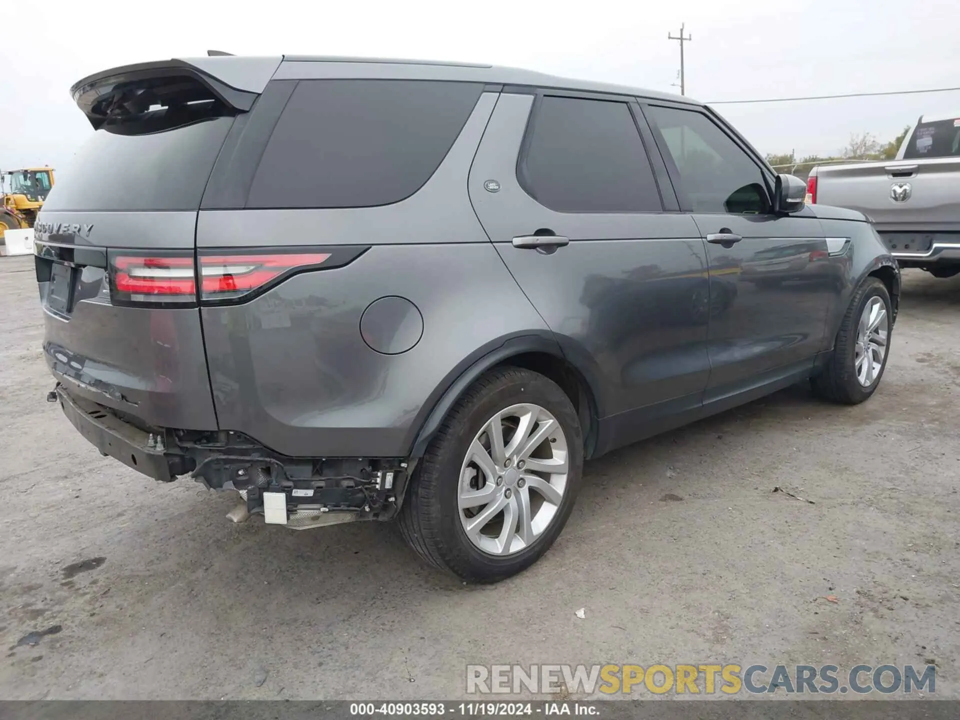 4 Photograph of a damaged car SALRR2RV8K2400167 LAND ROVER DISCOVERY 2019