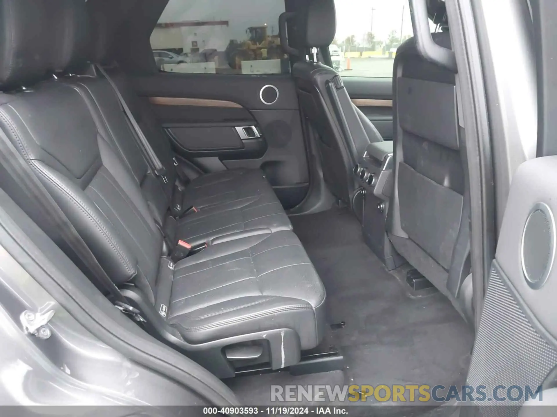8 Photograph of a damaged car SALRR2RV8K2400167 LAND ROVER DISCOVERY 2019