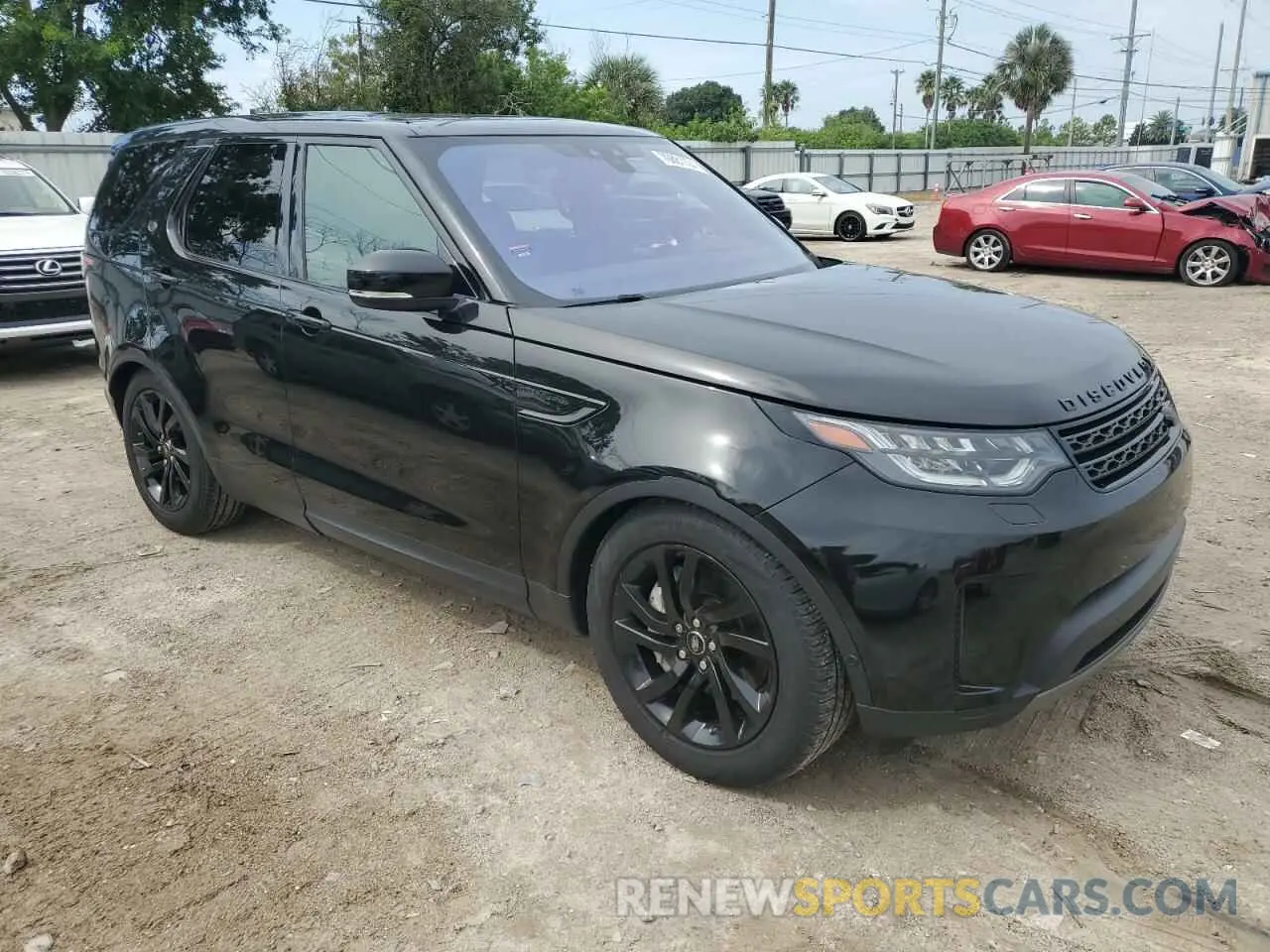 4 Photograph of a damaged car SALRR2RV8KA096263 LAND ROVER DISCOVERY 2019