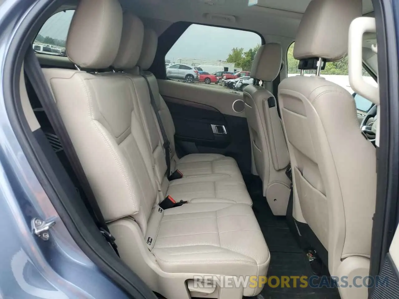 10 Photograph of a damaged car SALRR2RV9K2400467 LAND ROVER DISCOVERY 2019