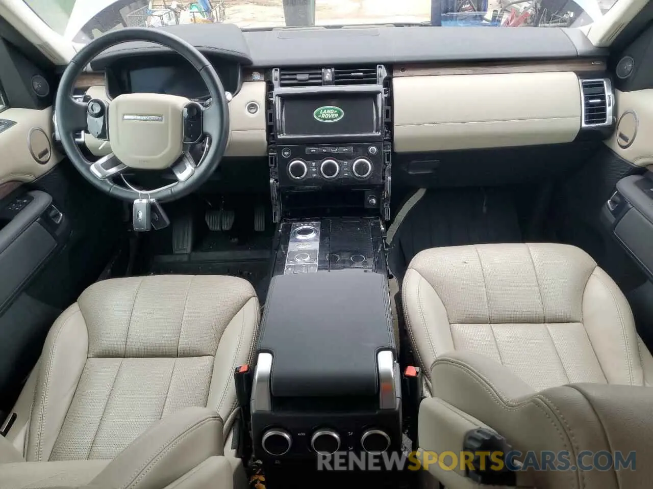 8 Photograph of a damaged car SALRR2RV9K2400467 LAND ROVER DISCOVERY 2019