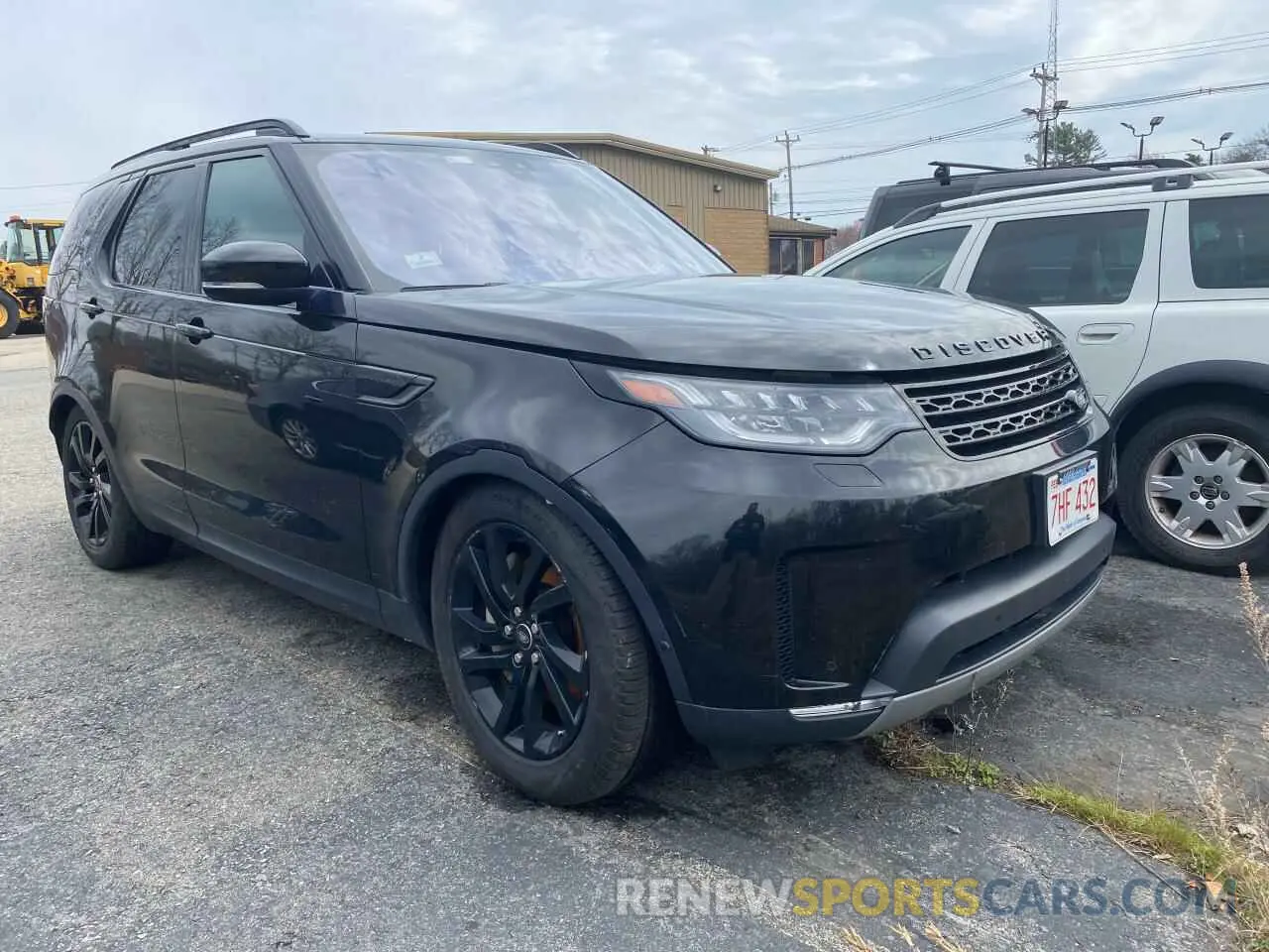 1 Photograph of a damaged car SALRR2RV9K2400954 LAND ROVER DISCOVERY 2019