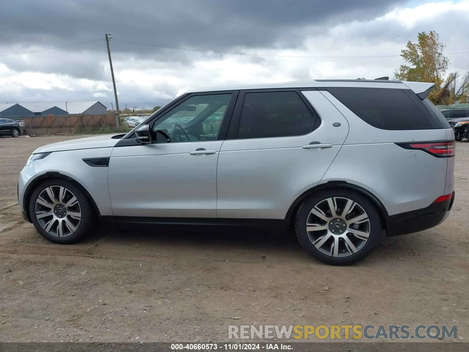 14 Photograph of a damaged car SALRT2RK5K2413224 LAND ROVER DISCOVERY 2019