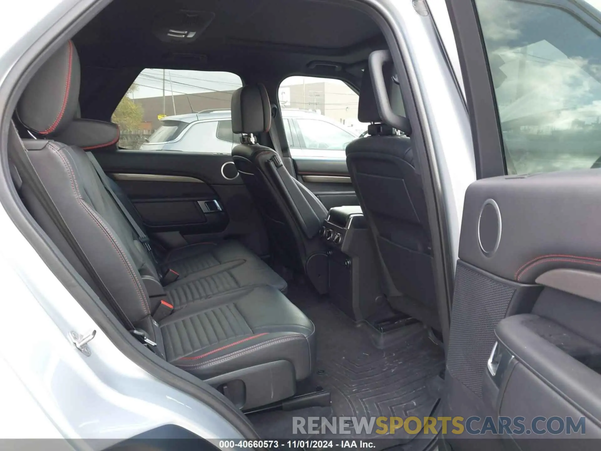 8 Photograph of a damaged car SALRT2RK5K2413224 LAND ROVER DISCOVERY 2019