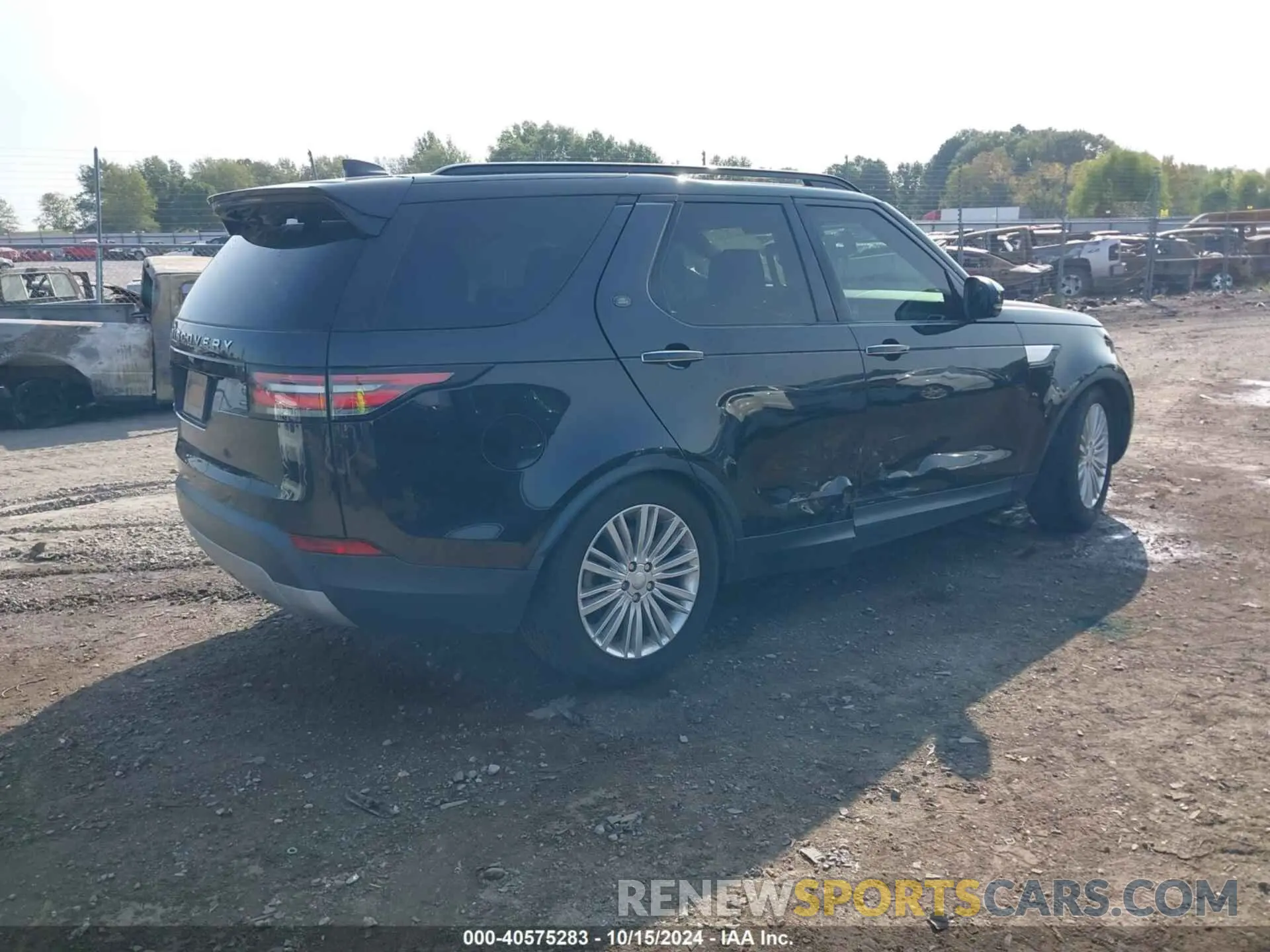 4 Photograph of a damaged car SALRT2RV1K2400299 LAND ROVER DISCOVERY 2019